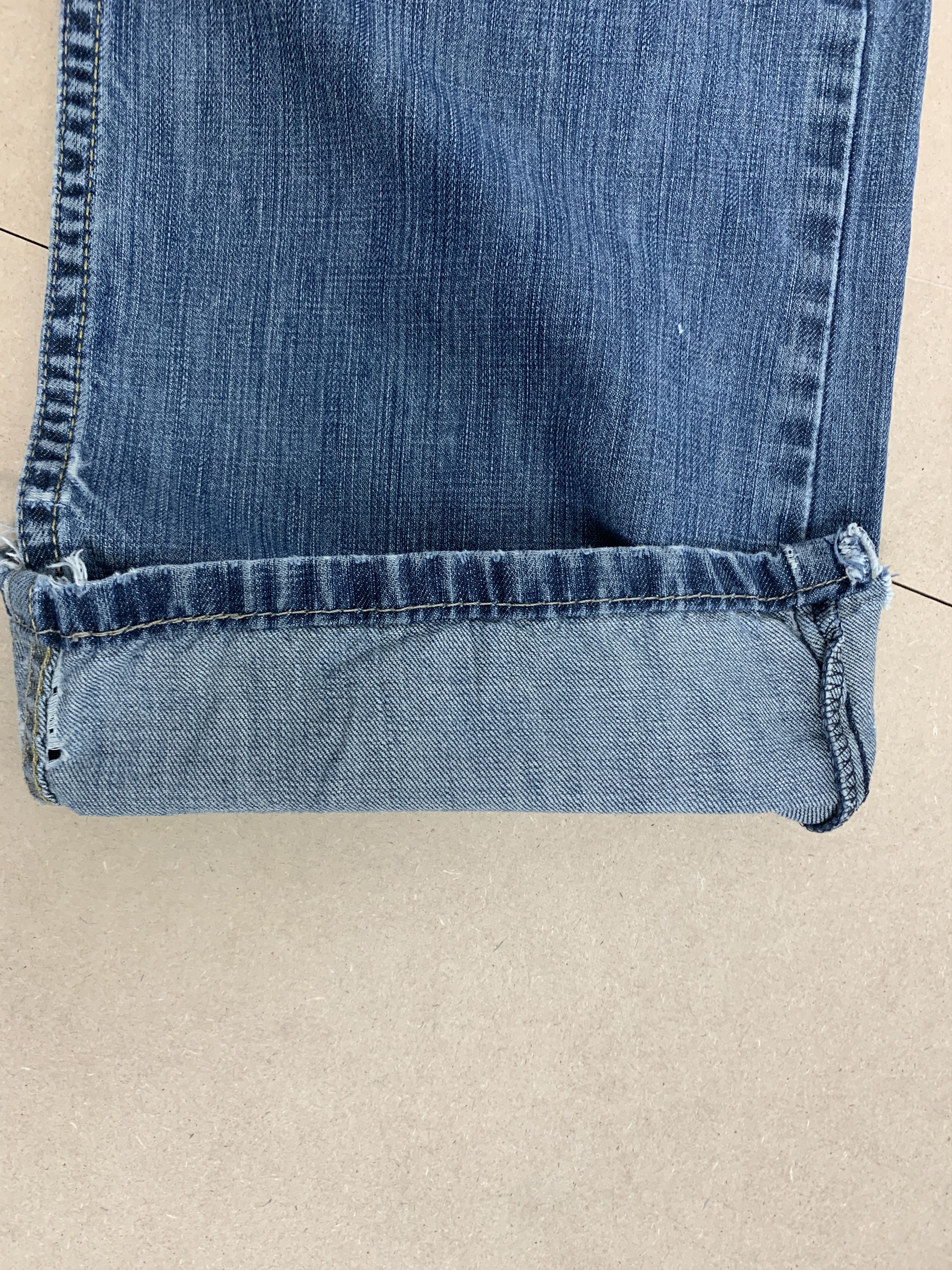 Levi's Vintage LEVI'S 514 Straight Cut Distressed Mid Wash Jeans Size US 32 / EU 48 - 8 Thumbnail