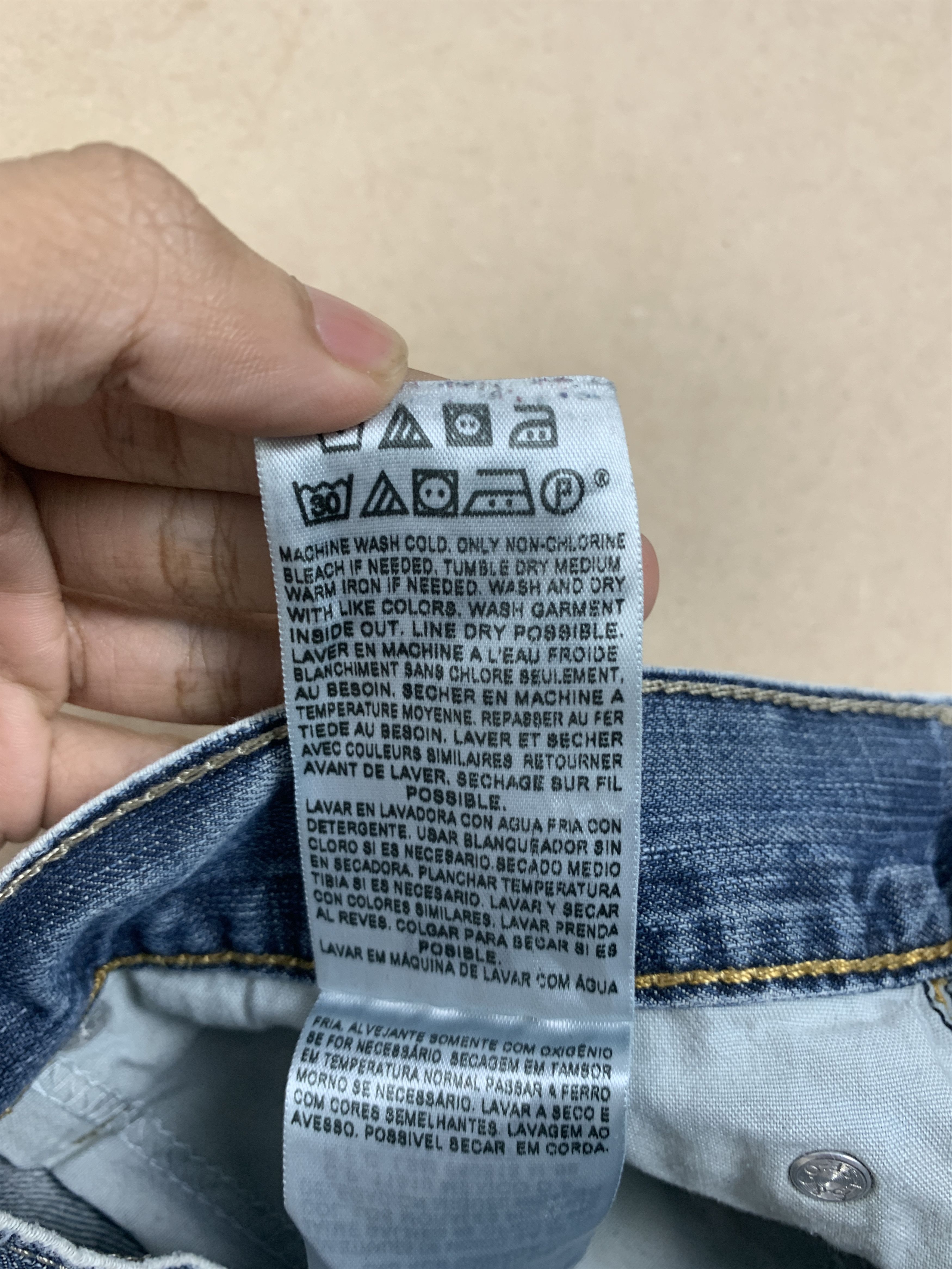 Levi's Vintage LEVI'S 514 Straight Cut Distressed Mid Wash Jeans Size US 32 / EU 48 - 17 Thumbnail