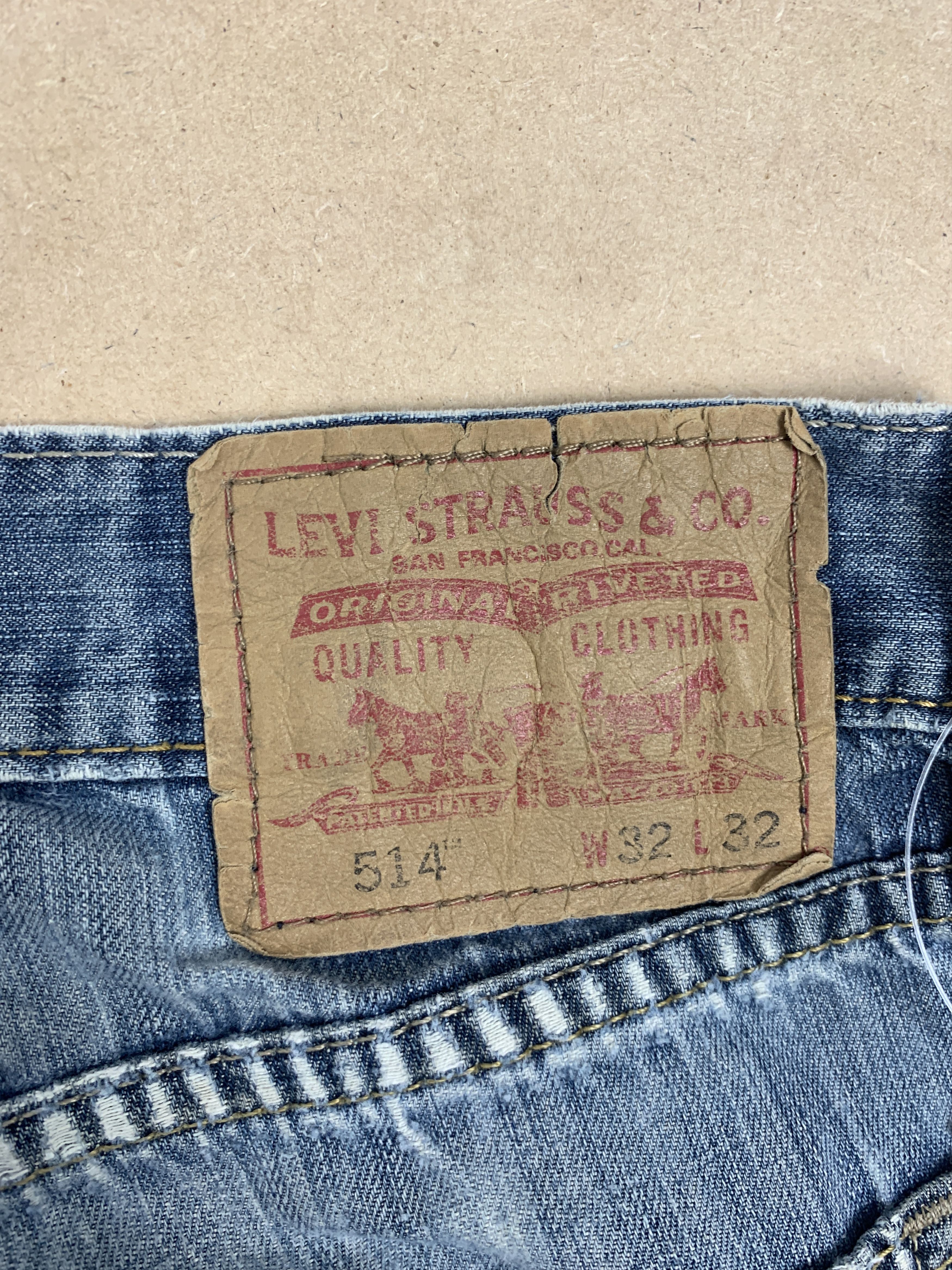 Levi's Vintage LEVI'S 514 Straight Cut Distressed Mid Wash Jeans Size US 32 / EU 48 - 10 Thumbnail