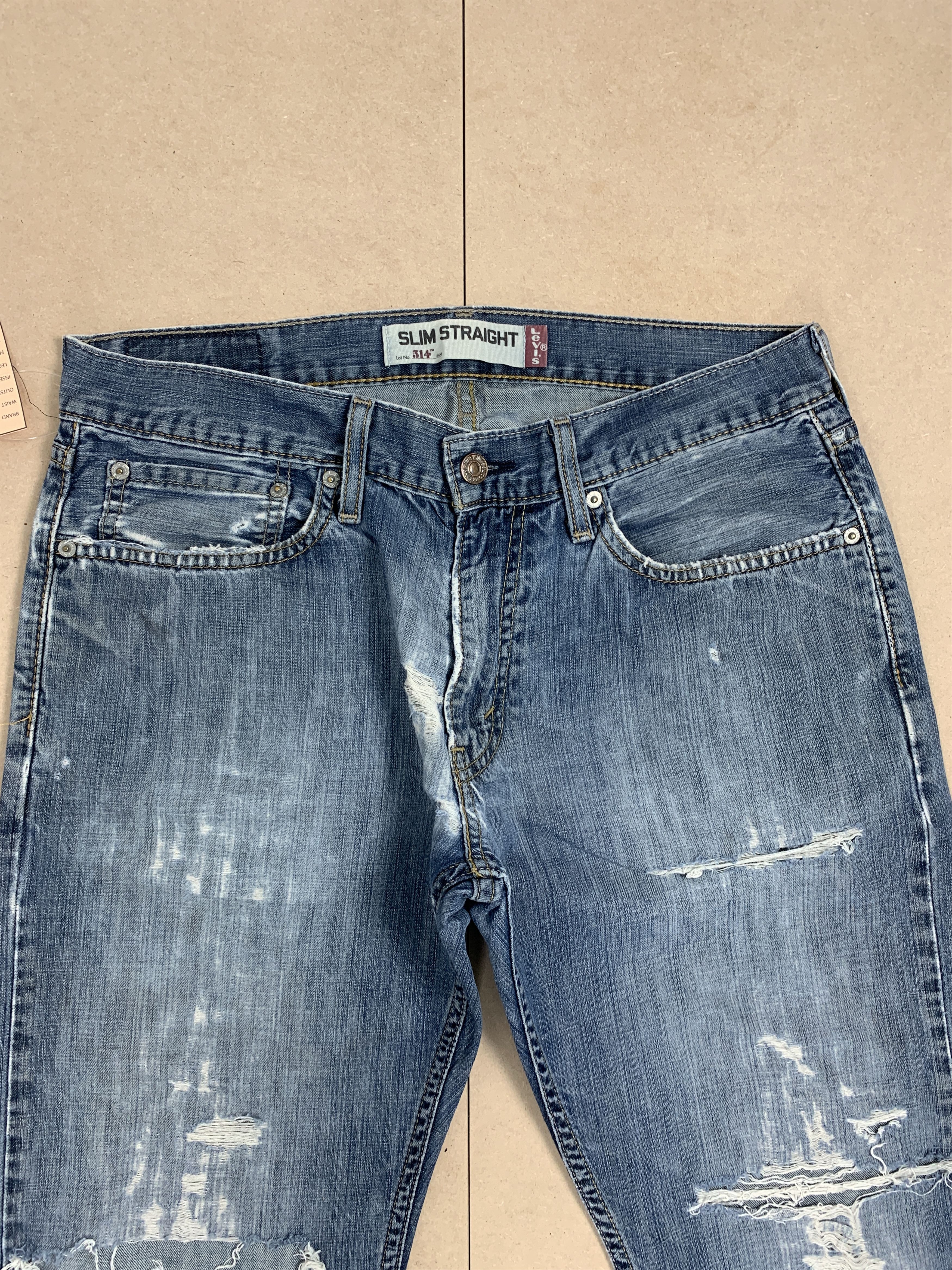 Levi's Vintage LEVI'S 514 Straight Cut Distressed Mid Wash Jeans Size US 32 / EU 48 - 2 Thumbnail
