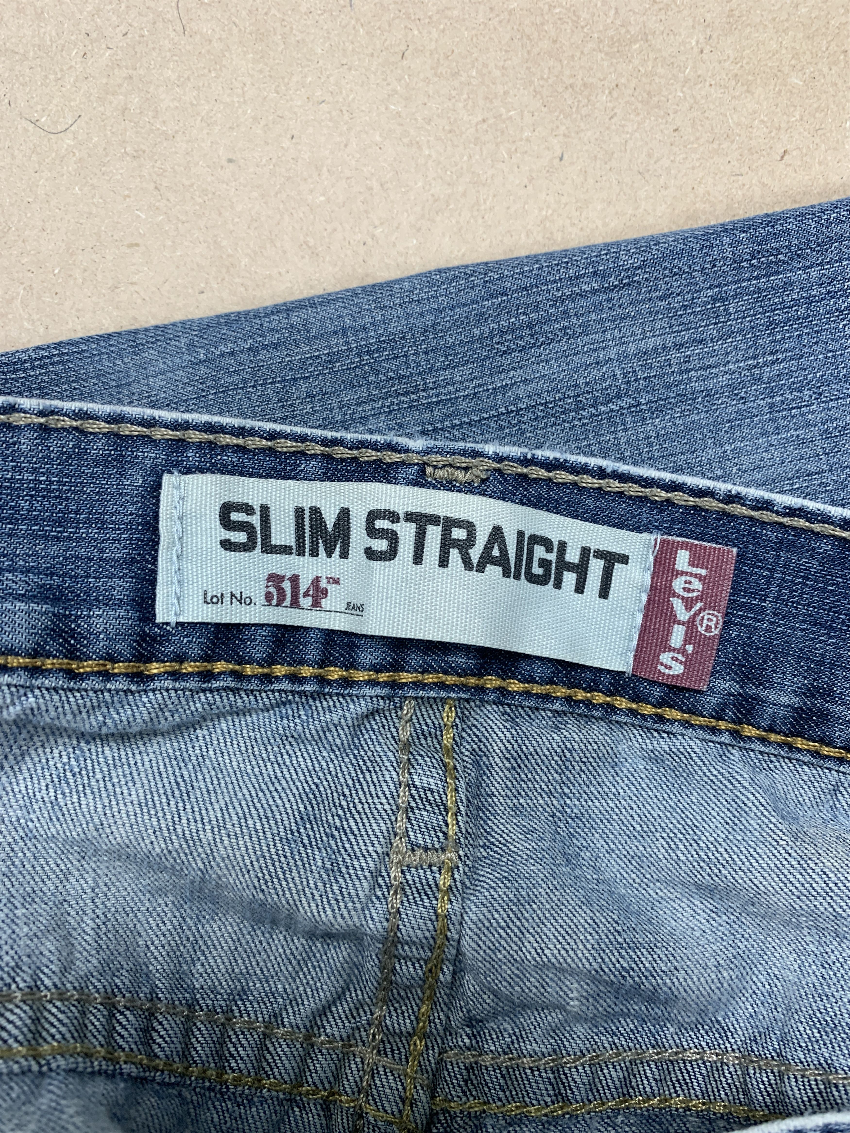 Levi's Vintage LEVI'S 514 Straight Cut Distressed Mid Wash Jeans Size US 32 / EU 48 - 15 Thumbnail