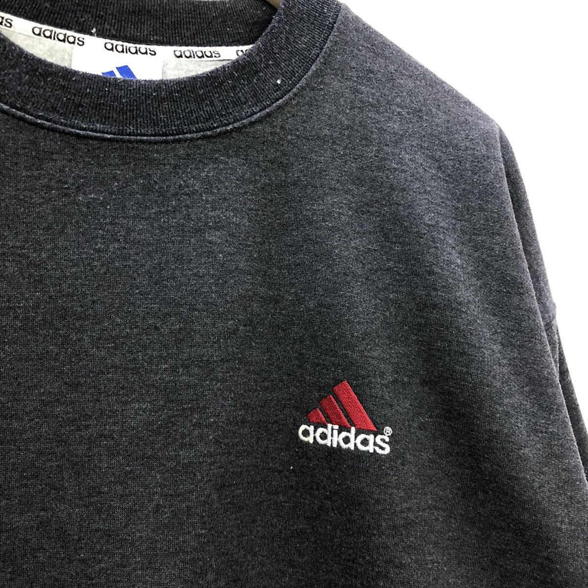 Adidas Vintage Adidas Small Logo Basic Sweatshirt Size US XL / EU 56 / 4 - 5 Thumbnail