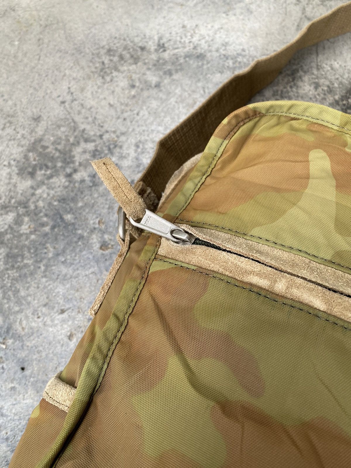 Gap Vintage Gap Duck Camo Crossbody Bag Size ONE SIZE - 4 Thumbnail