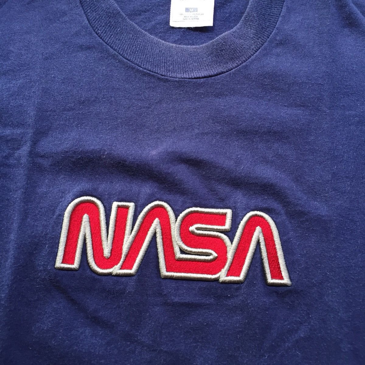 Fruit Of The Loom Vintage NASA Embroidery shirt Big Logo Navy Space Astronaut Size US M / EU 48-50 / 2 - 4 Thumbnail