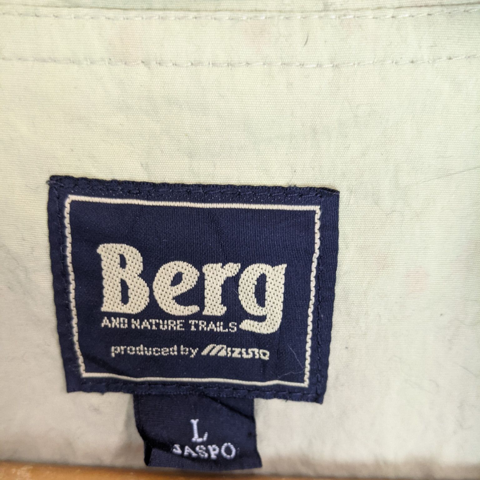Berg & Berg × Mizuno 90's MIZUNO BERG Multipocket Vest Jacket Size US L / EU 52-54 / 3 - 8 Thumbnail