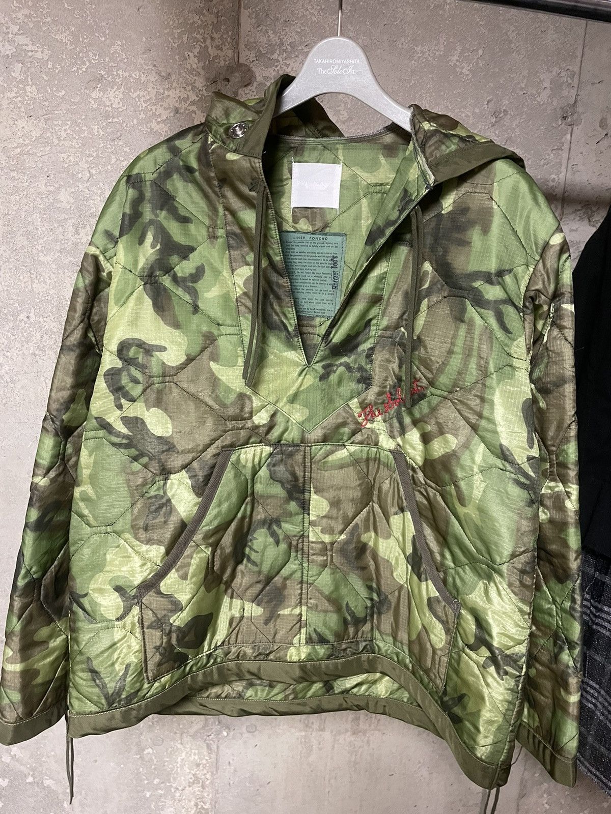 Number (N)ine × Takahiromiyashita The Soloist. Soloist One-Off Upcycled Camouflage Poncho Size US M / EU 48-50 / 2 - 1 Thumbnail