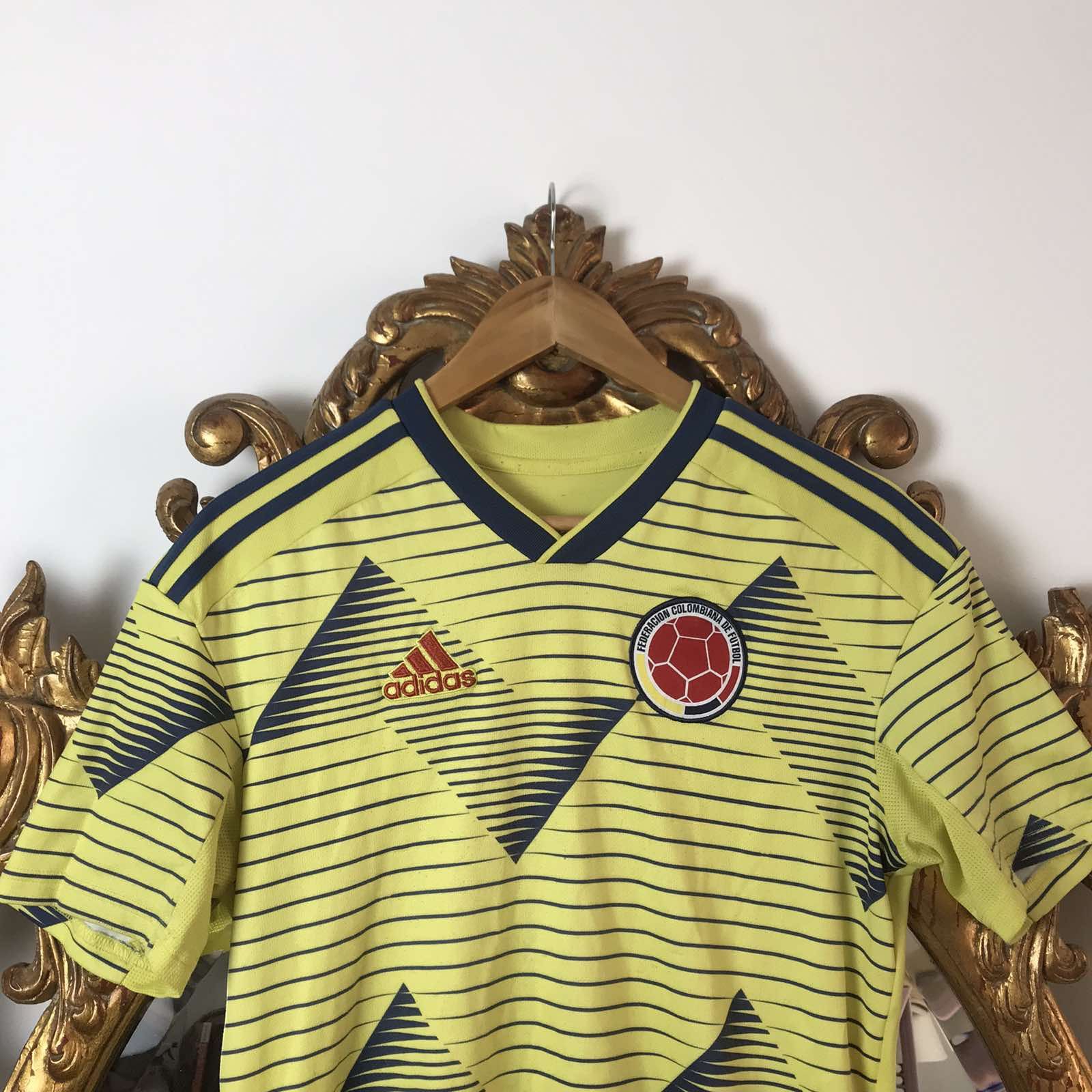 Adidas ADIDAS COLOMBIA TEAM 2019 HOME FOOTBALL SHIRT SOCCER JERSEY Size US L / EU 52-54 / 3 - 2 Thumbnail