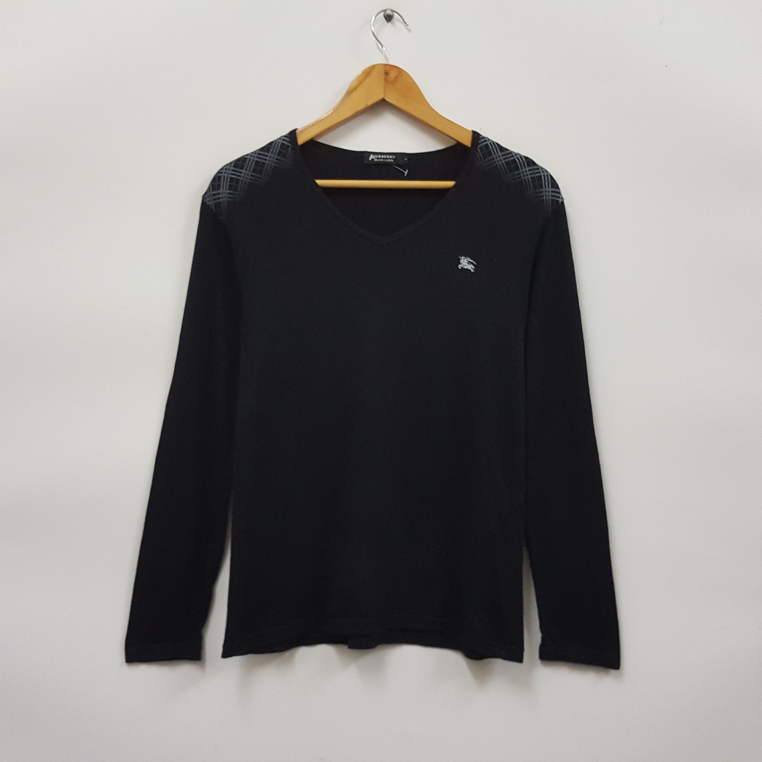 Vintage BURBERRY black label t-shirt made in Japan