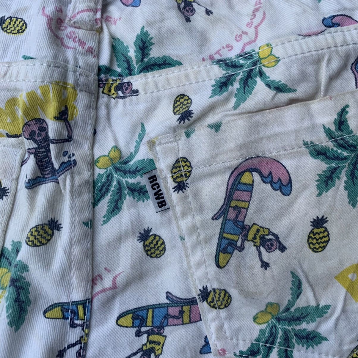 Japanese Brand RCWB FULLPRINTED SKULLS CROPPED PANTS Size US 29 - 9 Thumbnail