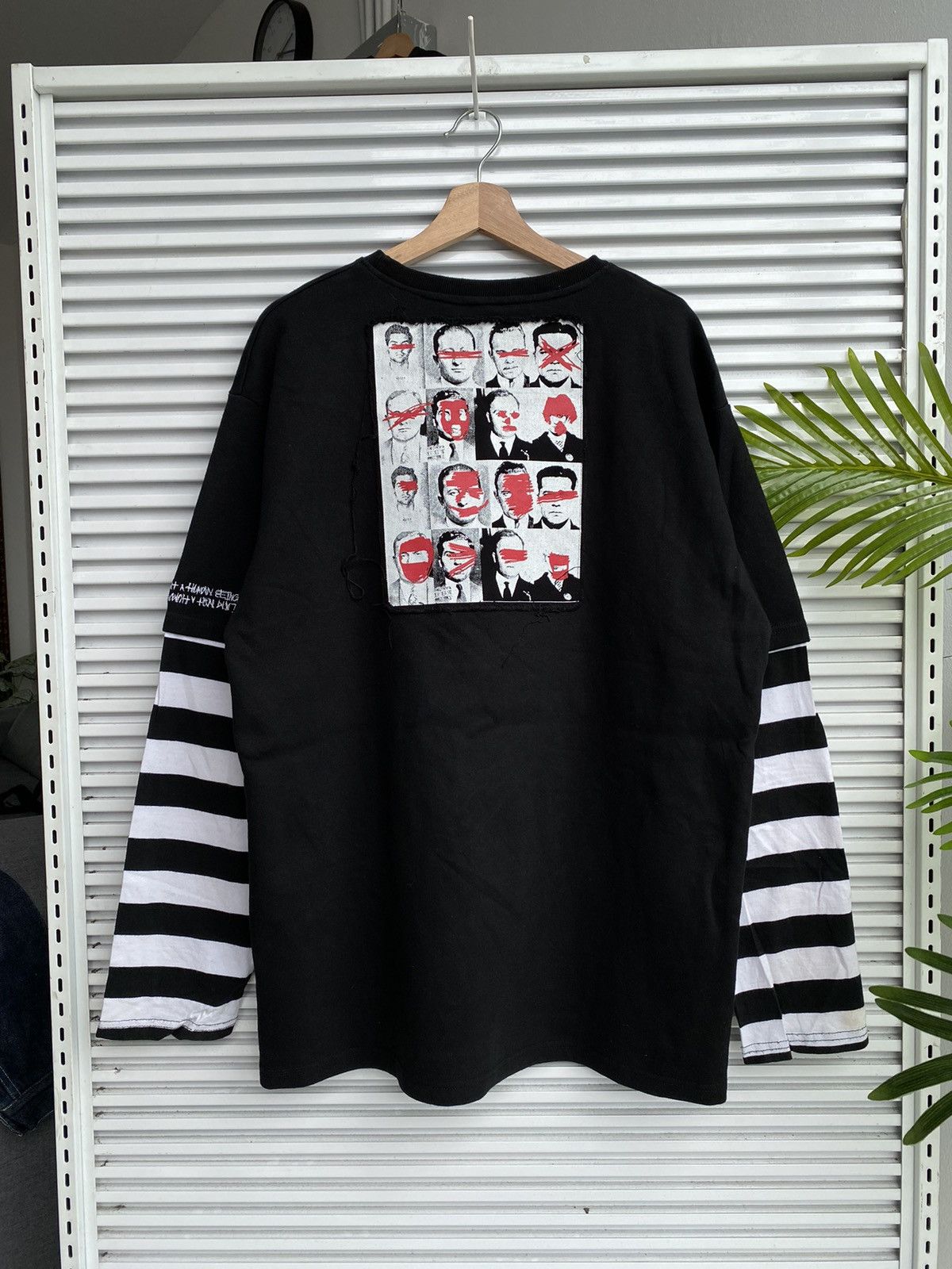 I Am Not A Human Being I am not Human Being Skulls Punk Crewneck /Bjork Greenday Size US XL / EU 56 / 4 - 2 Thumbnail