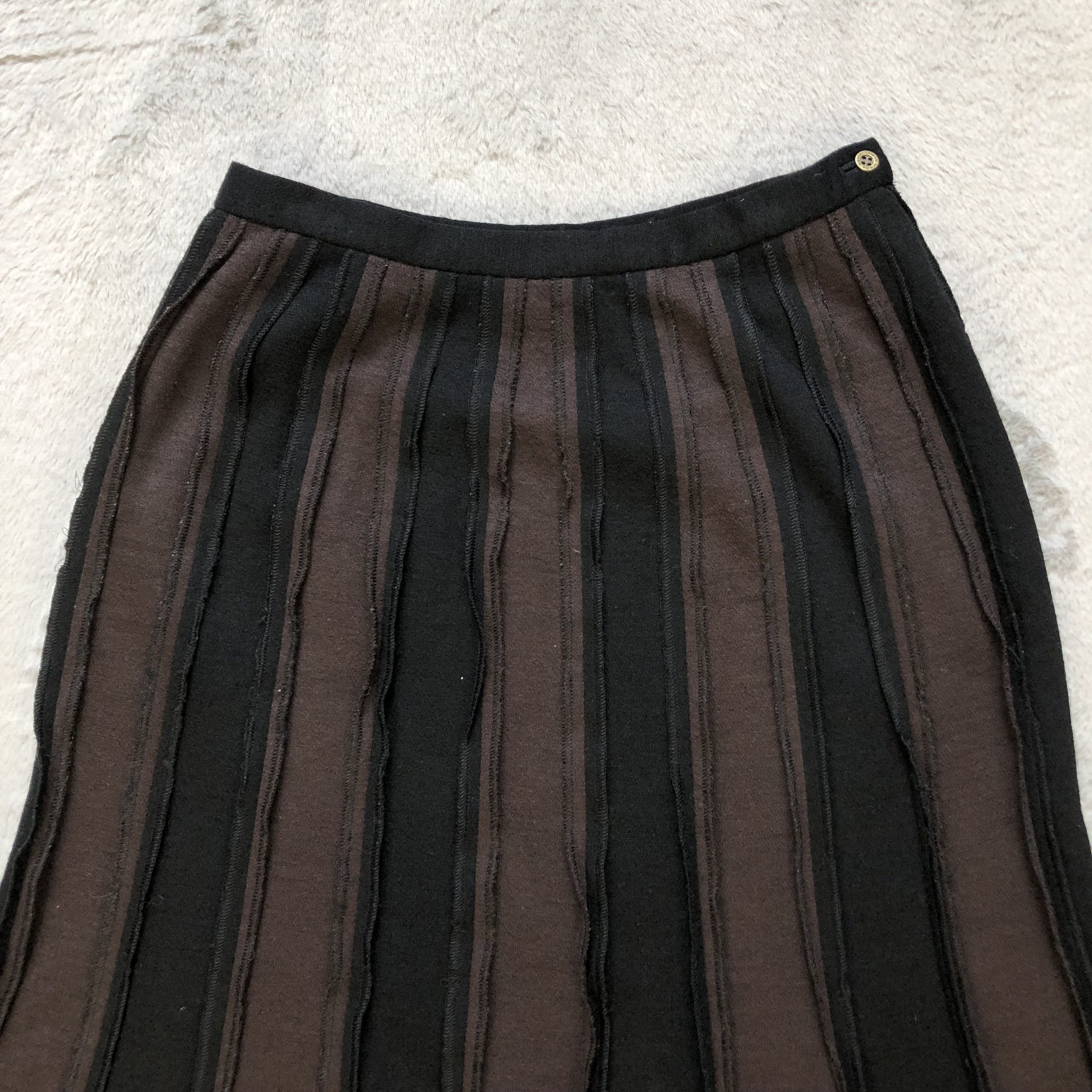 Sonia Rykiel SONIA RYKIEL DECONSTRUCKTED WOOLBLEND MINI SKIRTS #6752-84 Size 25" / US 0 / IT 36 - 2 Thumbnail