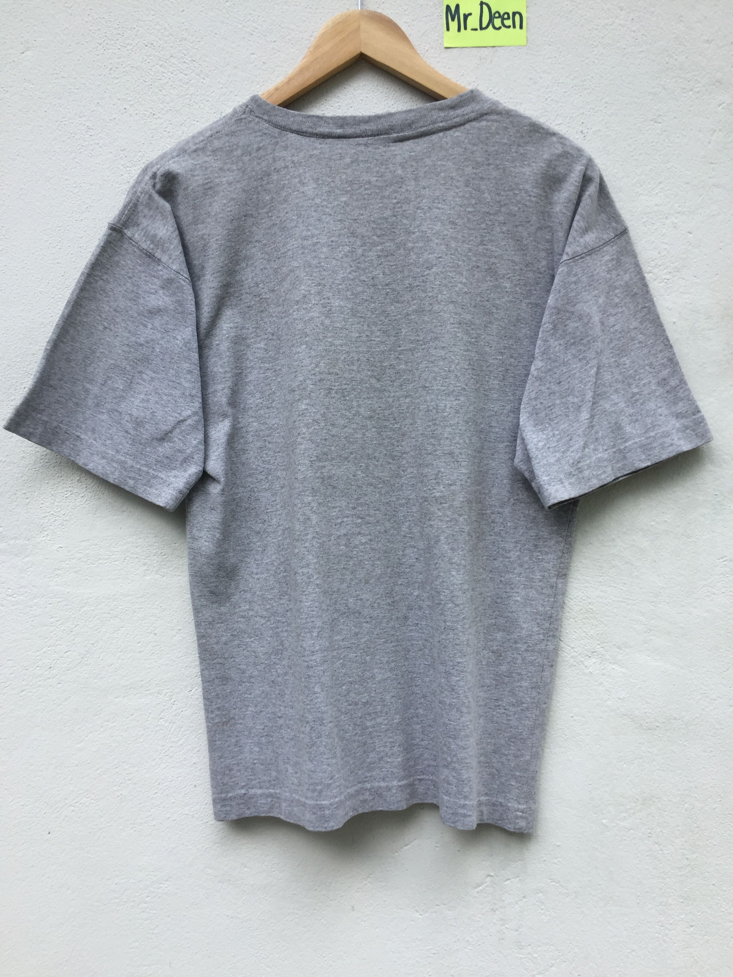 Guess VINTAGE 90s Guess Athletic Sport Dept Grey TShirt Size US L / EU 52-54 / 3 - 7 Thumbnail