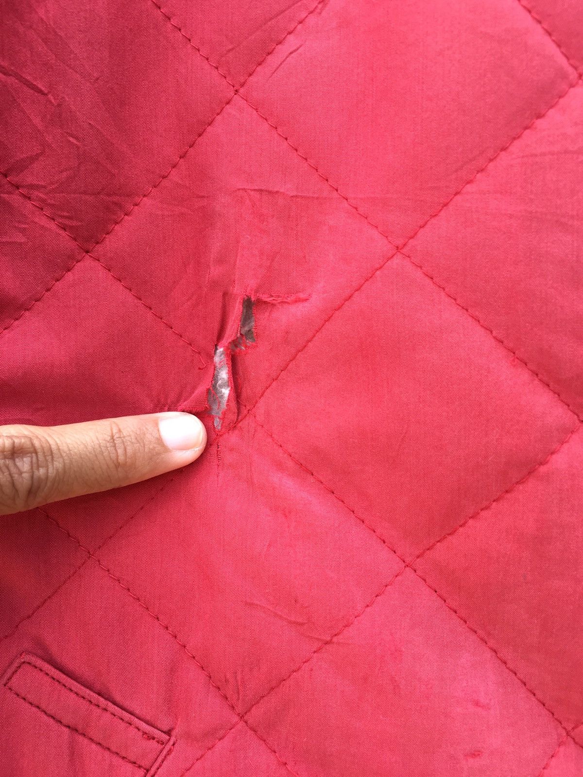 Burberry × Vintage Vintage Burberry Reversible Checkered Quilted Jacket Size US L / EU 52-54 / 3 - 15 Thumbnail