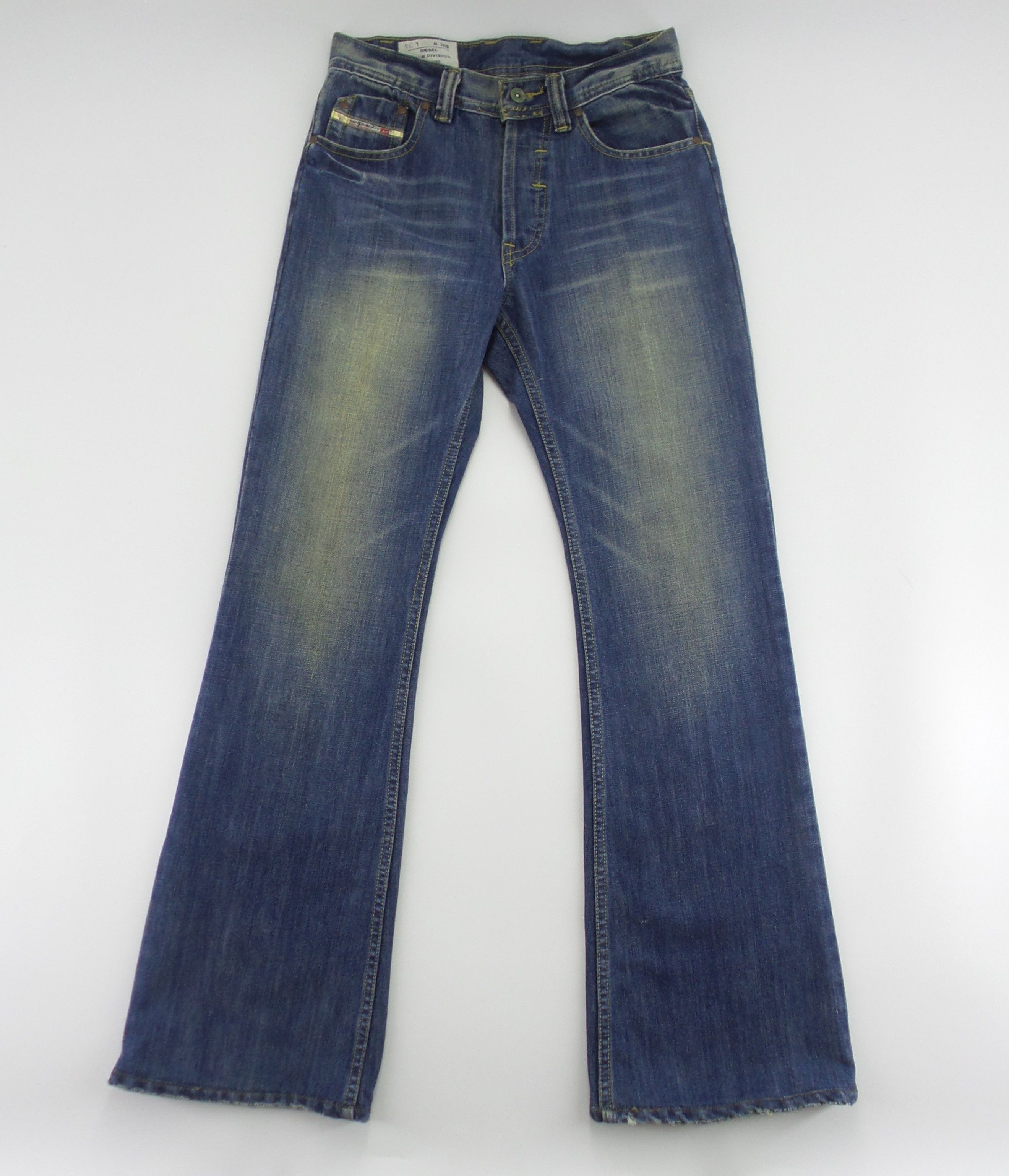Diesel Diesel Industy Button Fly Stonewashed Jeans W29xL43 Size US 30 / EU 46 - 1 Thumbnail