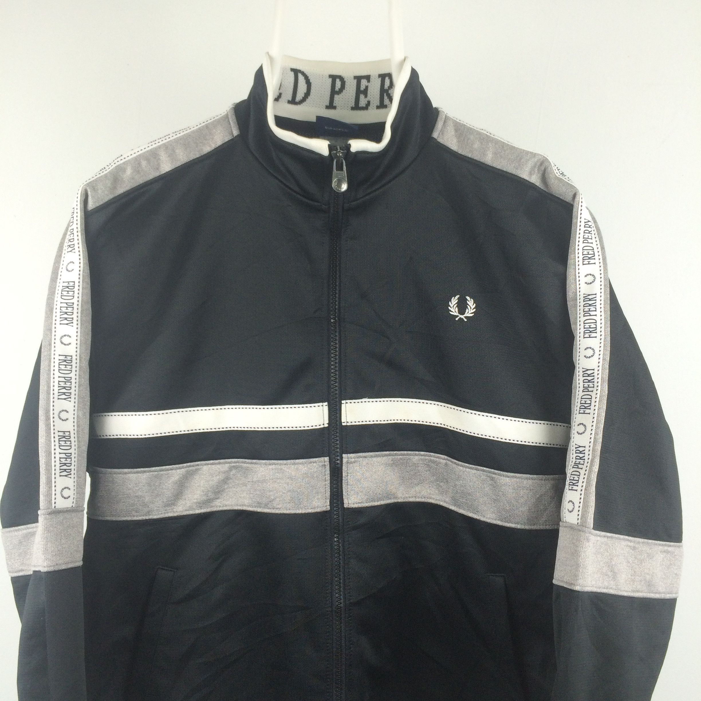 Fred Perry × Vintage Z6 VTG FRED PERRY SIDE TAPE TRACK TOP Size US S / EU 44-46 / 1 - 2 Thumbnail
