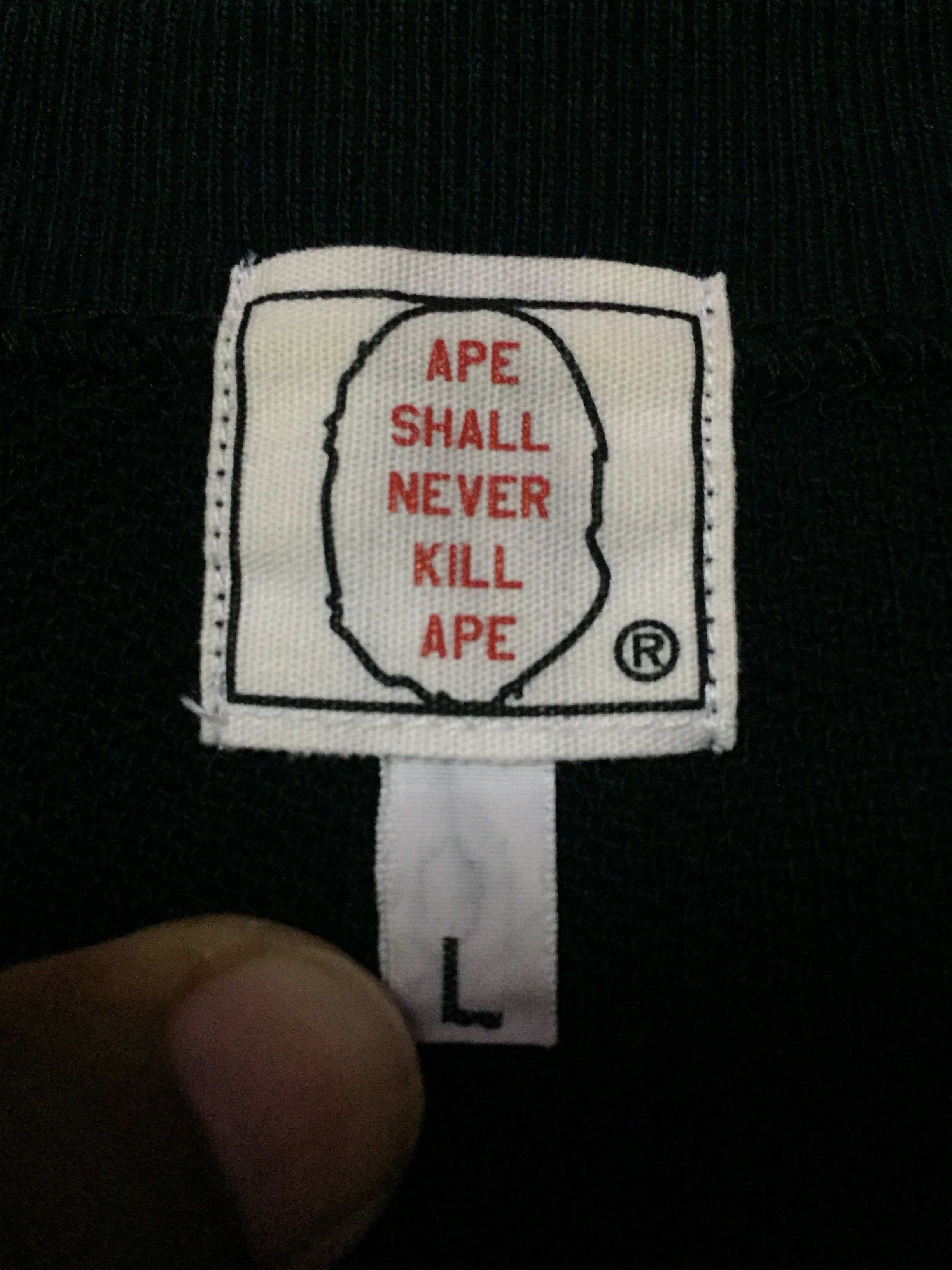 Bape A Bathing Ape Bape Exclusive Pockets Sweatshirts Size L Size US L / EU 52-54 / 3 - 5 Thumbnail