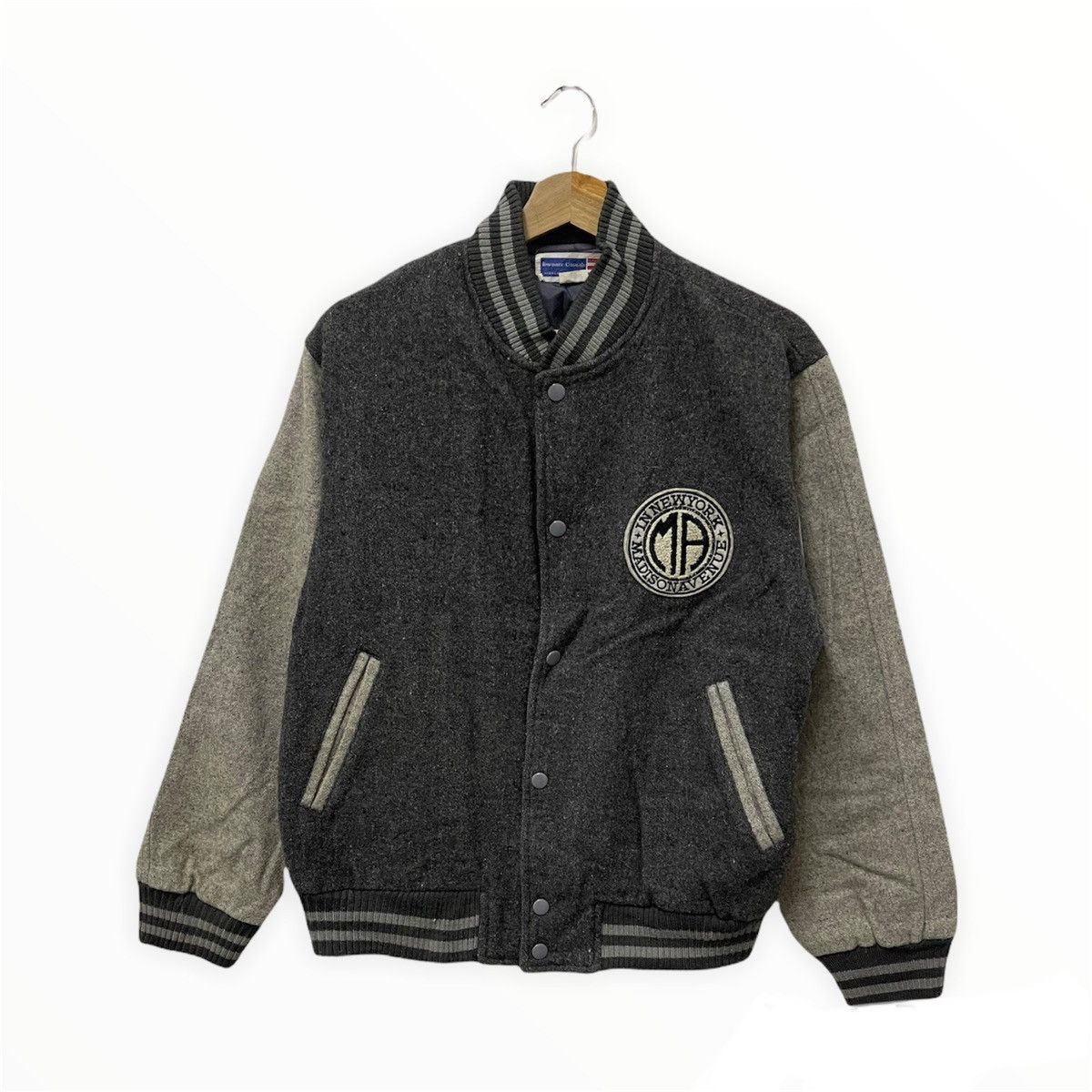 Vintage Vintage Towner Casual Wool Buttoned Varsity Jacket Size US L / EU 52-54 / 3 - 1 Thumbnail