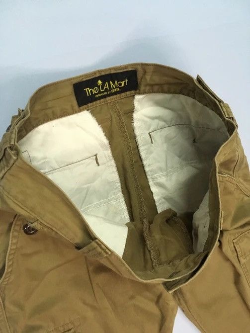 Japanese Brand × Vintage Vintage LA MART Utility Multi Pocket Cargo Pants In Size 31 Size US 31 - 5 Thumbnail