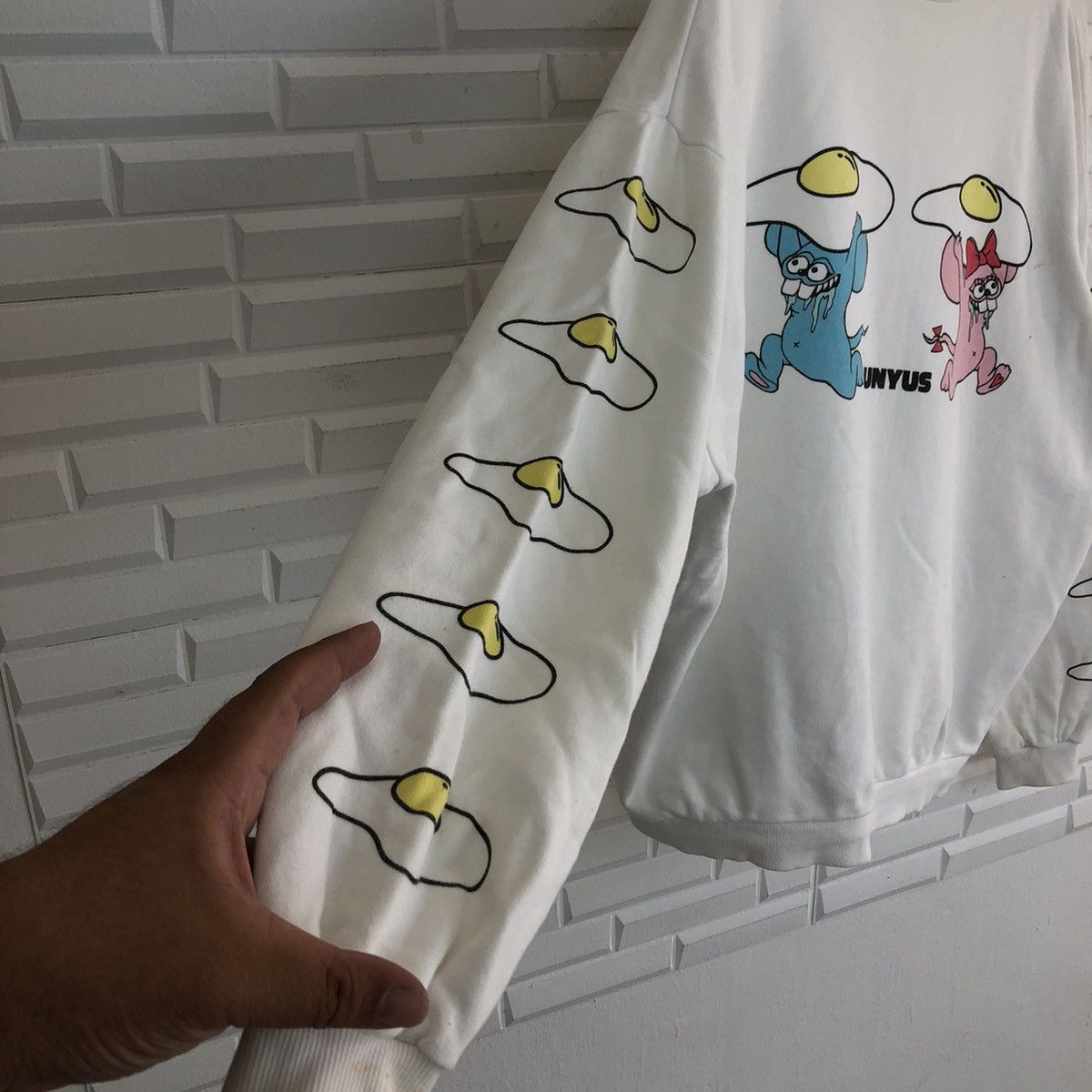 Japanese Brand VINTAGE PUNYUS SWEATSHIRT BIG LOGO STREETWEAR STYLE Size US L / EU 52-54 / 3 - 6 Thumbnail