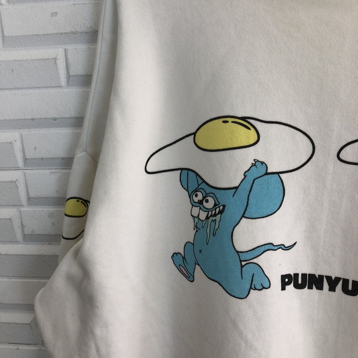 Japanese Brand VINTAGE PUNYUS SWEATSHIRT BIG LOGO STREETWEAR STYLE Size US L / EU 52-54 / 3 - 5 Thumbnail