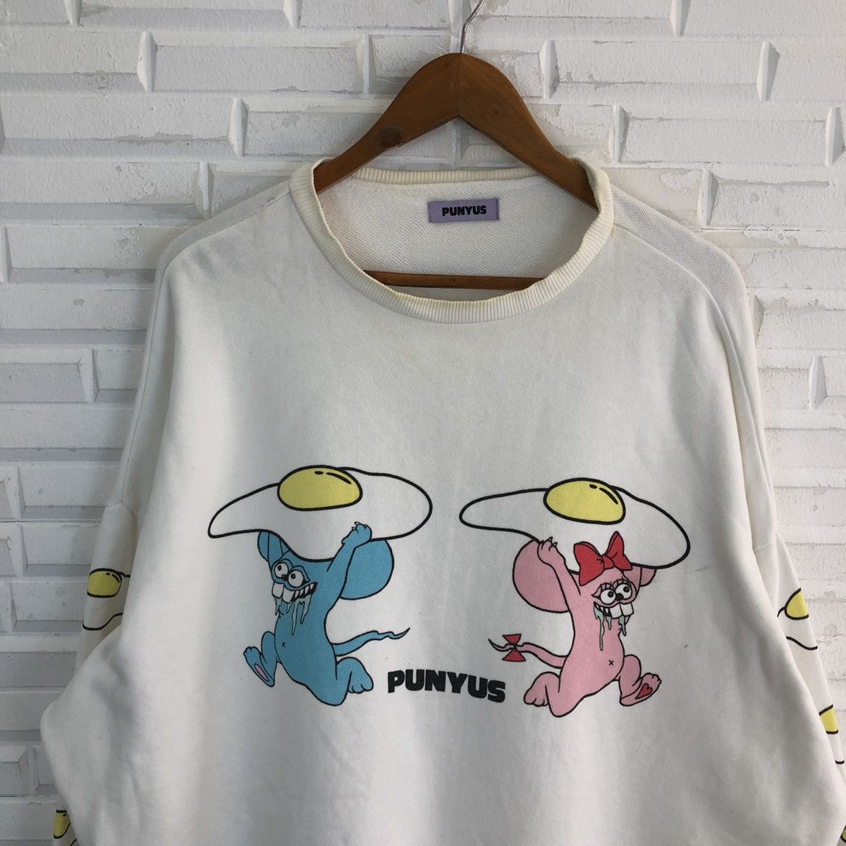 Japanese Brand VINTAGE PUNYUS SWEATSHIRT BIG LOGO STREETWEAR STYLE Size US L / EU 52-54 / 3 - 3 Thumbnail