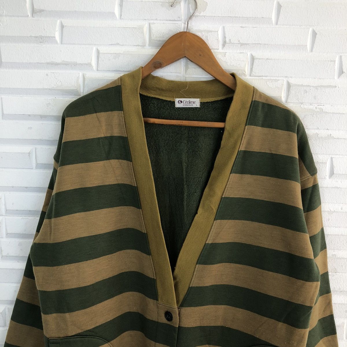 Japanese Brand VINTAGE CECILENE JAPAN STRIPED 2 COLOUR CARDIGAN Size US L / EU 52-54 / 3 - 3 Thumbnail