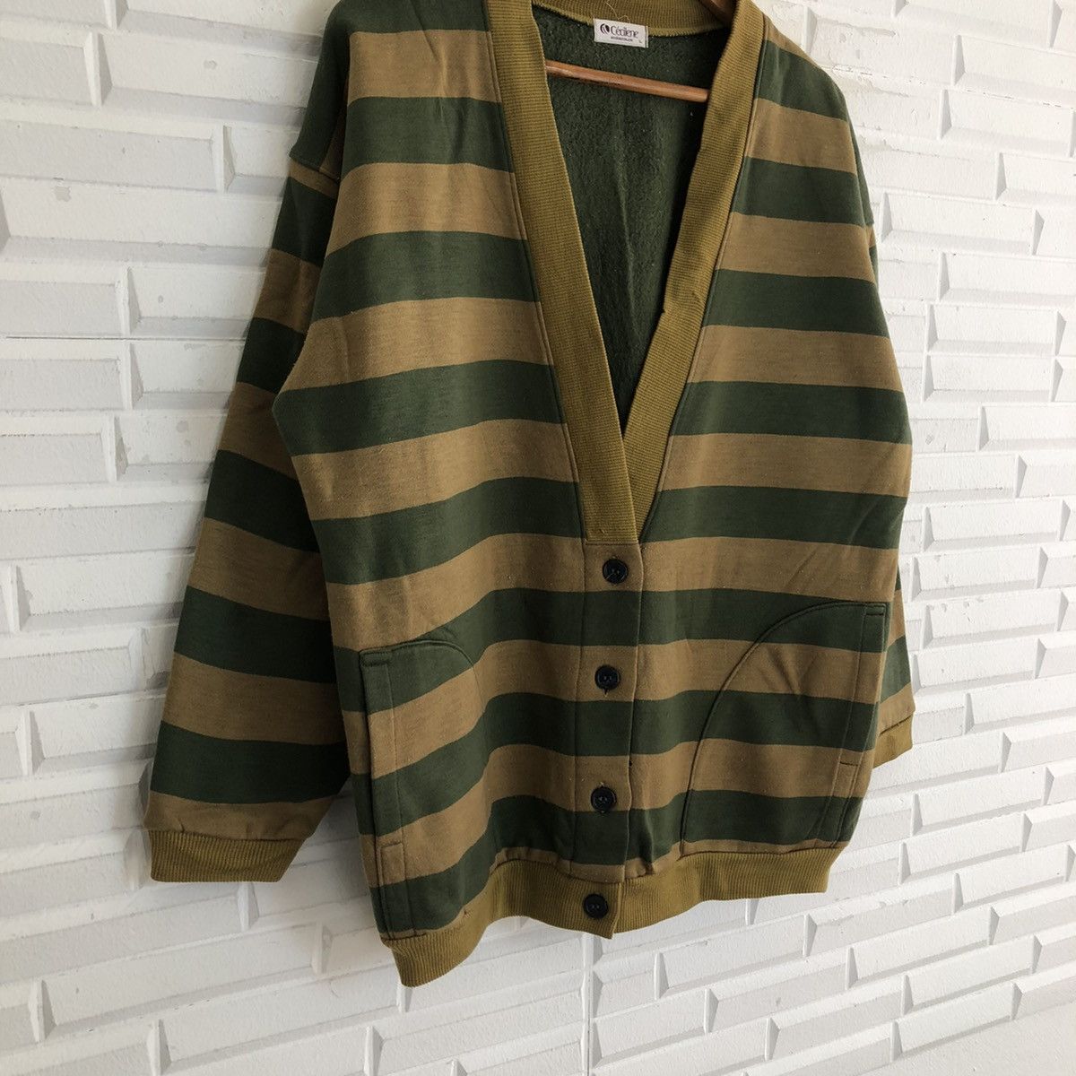 Japanese Brand VINTAGE CECILENE JAPAN STRIPED 2 COLOUR CARDIGAN Size US L / EU 52-54 / 3 - 4 Thumbnail