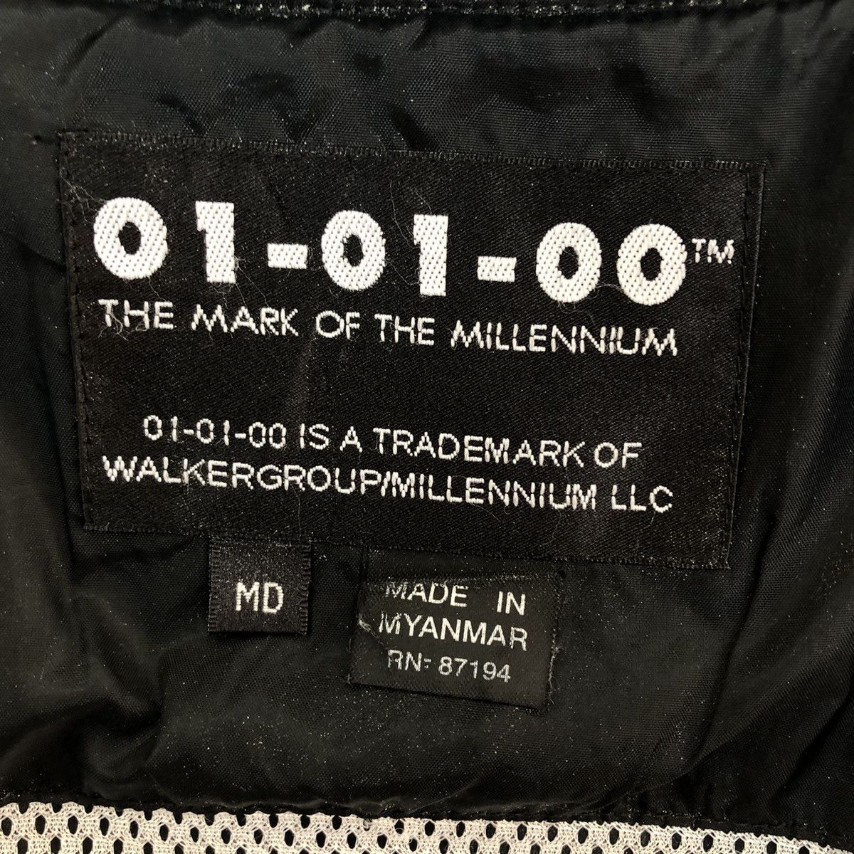 Japanese Brand VINTAGE 01-01-00 BOMBER JACKET BIG LOGO Size US M / EU 48-50 / 2 - 13 Thumbnail