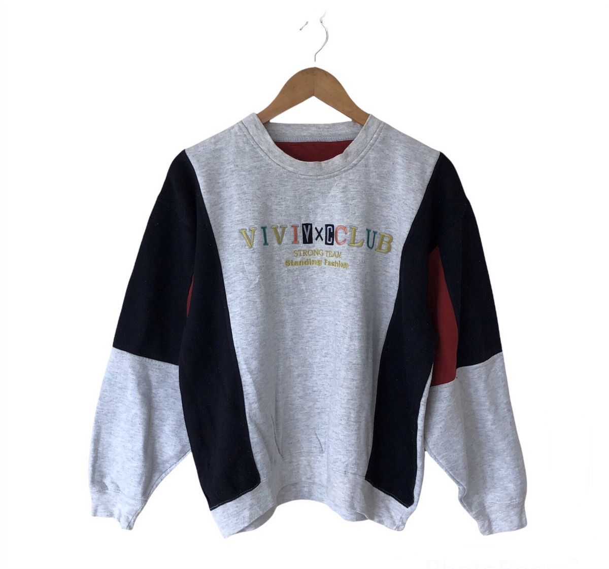 Japanese Brand VINTAGE VIVI CLUB VXC EMBROIDERED BIG LOGO SWEATSHIRT Size US M / EU 48-50 / 2 - 1 Thumbnail