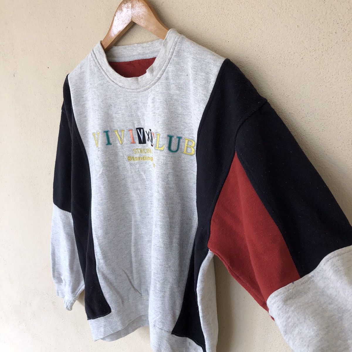 Japanese Brand VINTAGE VIVI CLUB VXC EMBROIDERED BIG LOGO SWEATSHIRT Size US M / EU 48-50 / 2 - 4 Thumbnail