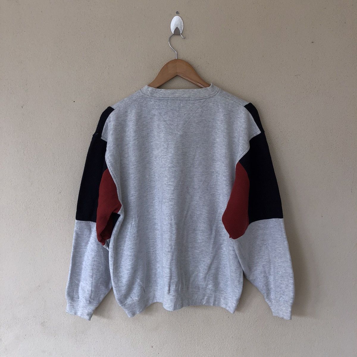 Japanese Brand VINTAGE VIVI CLUB VXC EMBROIDERED BIG LOGO SWEATSHIRT Size US M / EU 48-50 / 2 - 7 Thumbnail