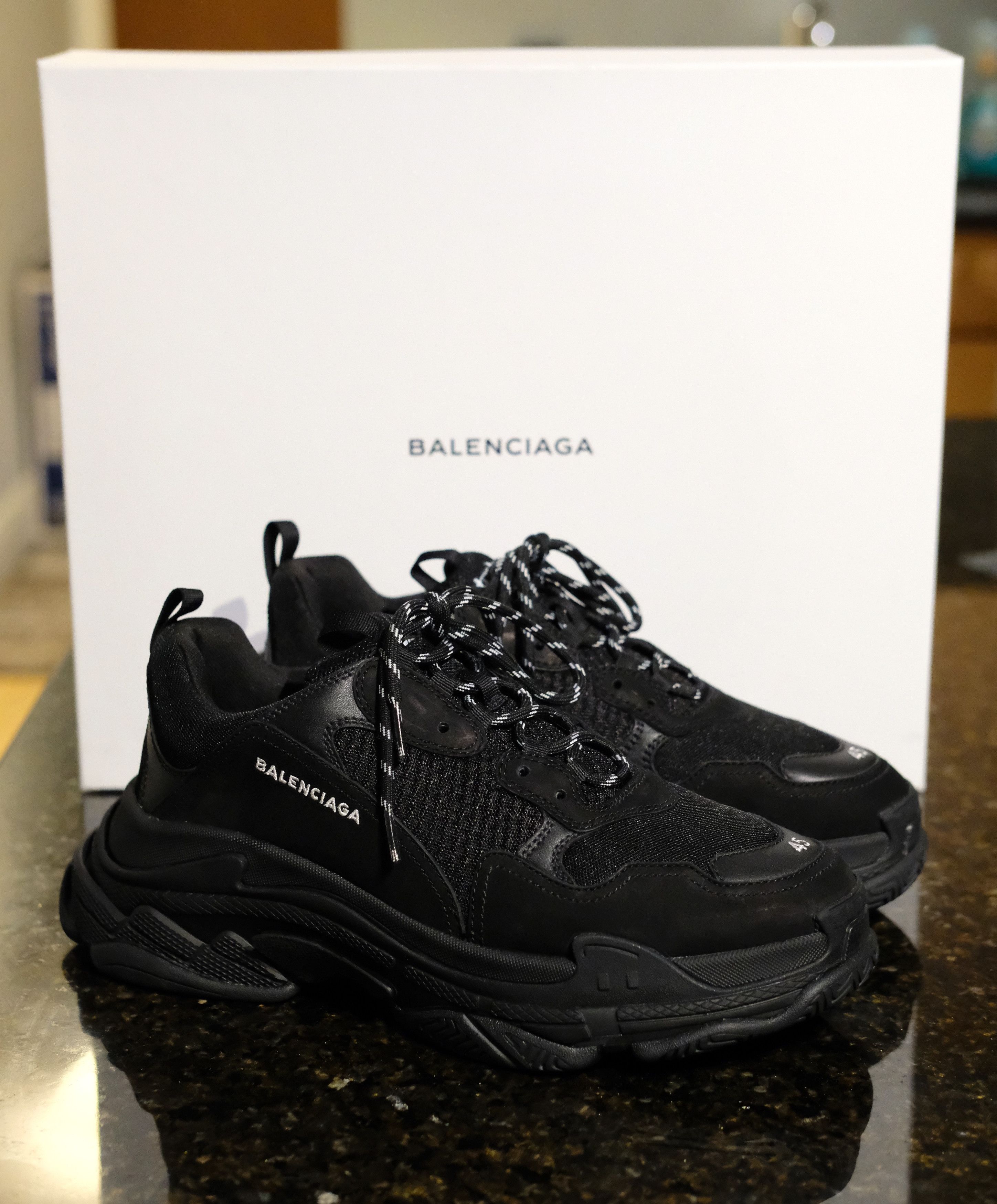 Grailed balenciaga triple s on sale