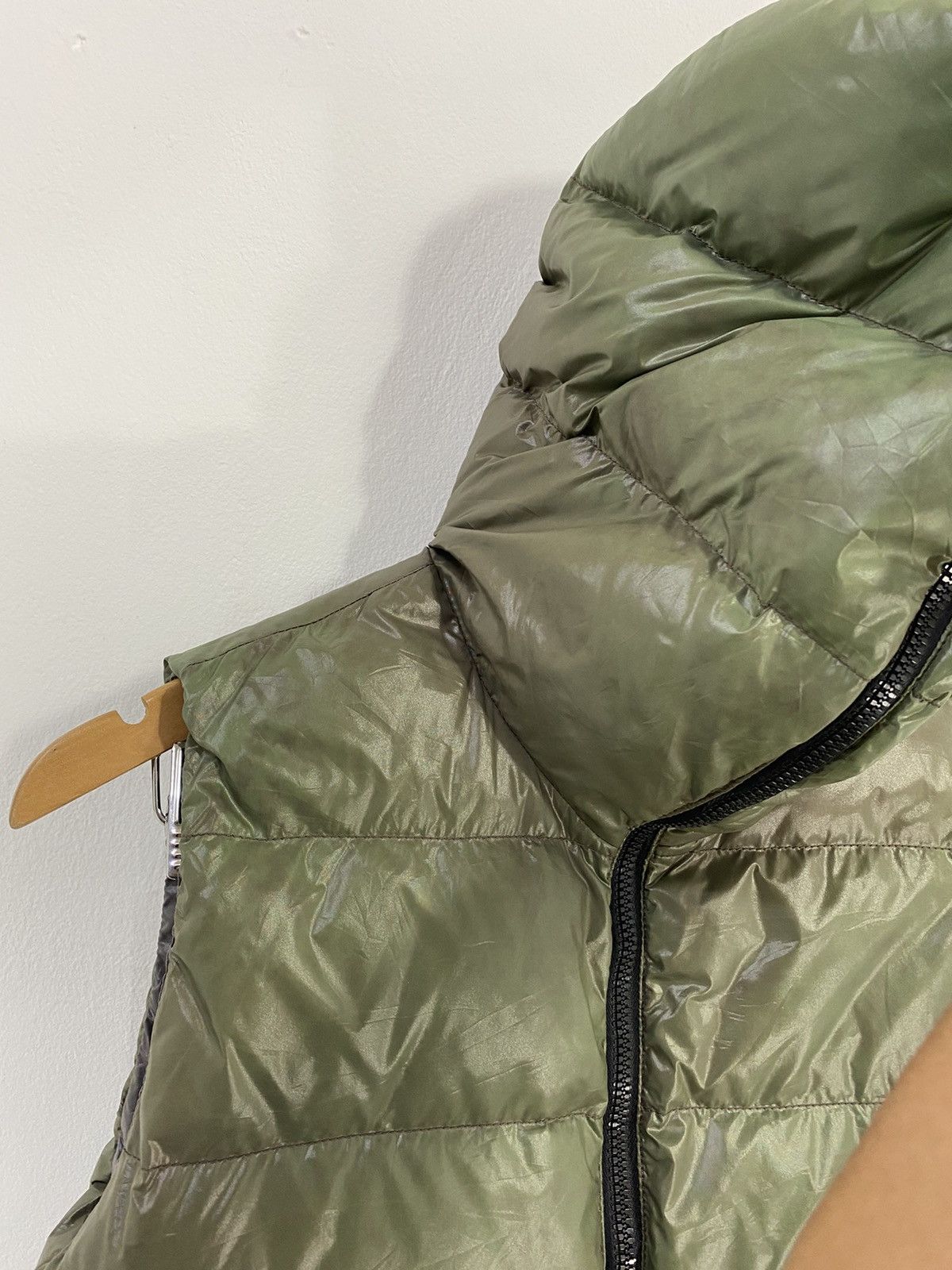 Duvetica Duvetica Hooded Febe Sleeveless Down Vest puffer Vest Design Size US S / EU 44-46 / 1 - 5 Thumbnail