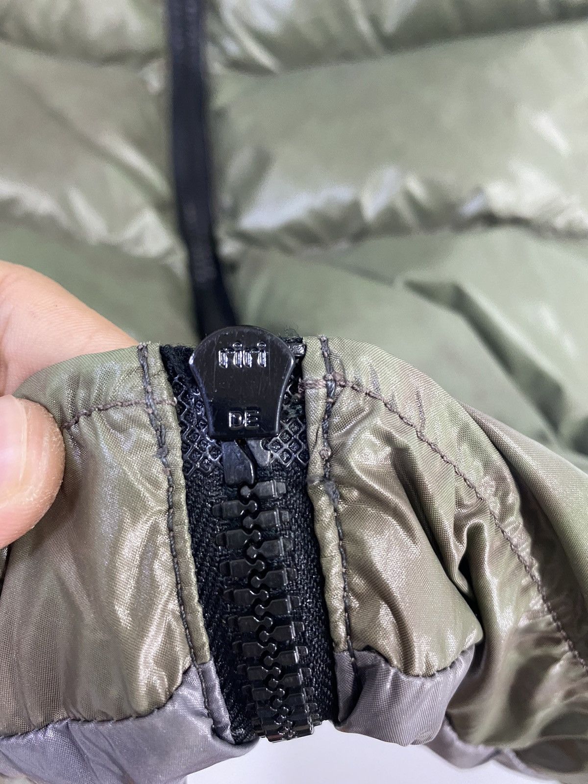 Duvetica Duvetica Hooded Febe Sleeveless Down Vest puffer Vest Design Size US S / EU 44-46 / 1 - 9 Thumbnail