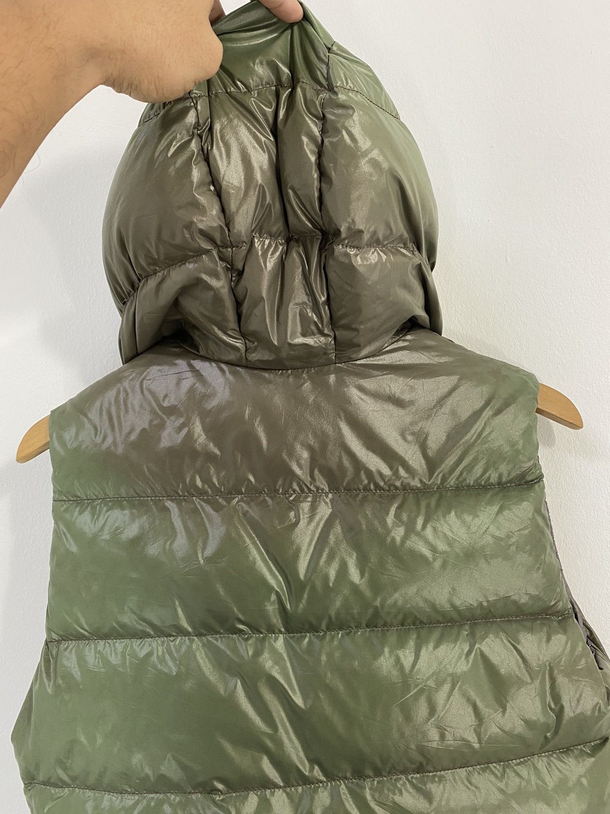 Duvetica Duvetica Hooded Febe Sleeveless Down Vest puffer Vest Design Size US S / EU 44-46 / 1 - 10 Thumbnail