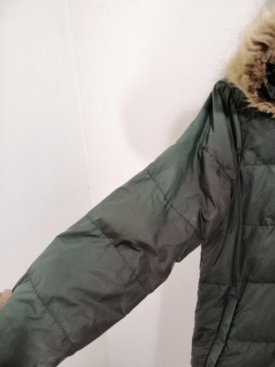 Moncler Moncler Puffer Down Jacket With Fur Hoodies Nice Design Size US S / EU 44-46 / 1 - 9 Thumbnail