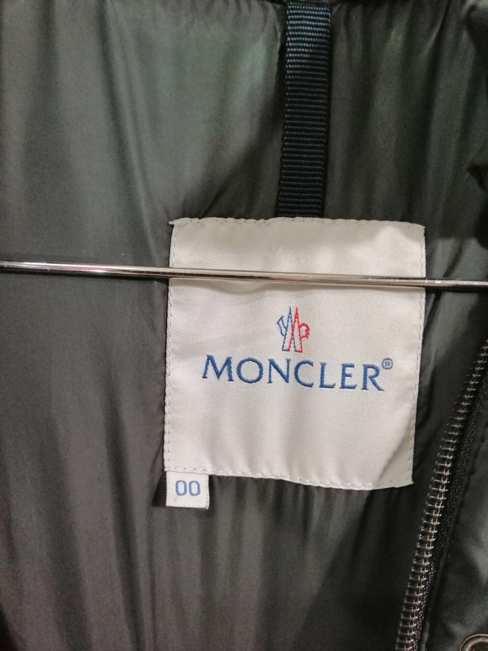 Moncler Moncler Puffer Down Jacket With Fur Hoodies Nice Design Size US S / EU 44-46 / 1 - 3 Thumbnail