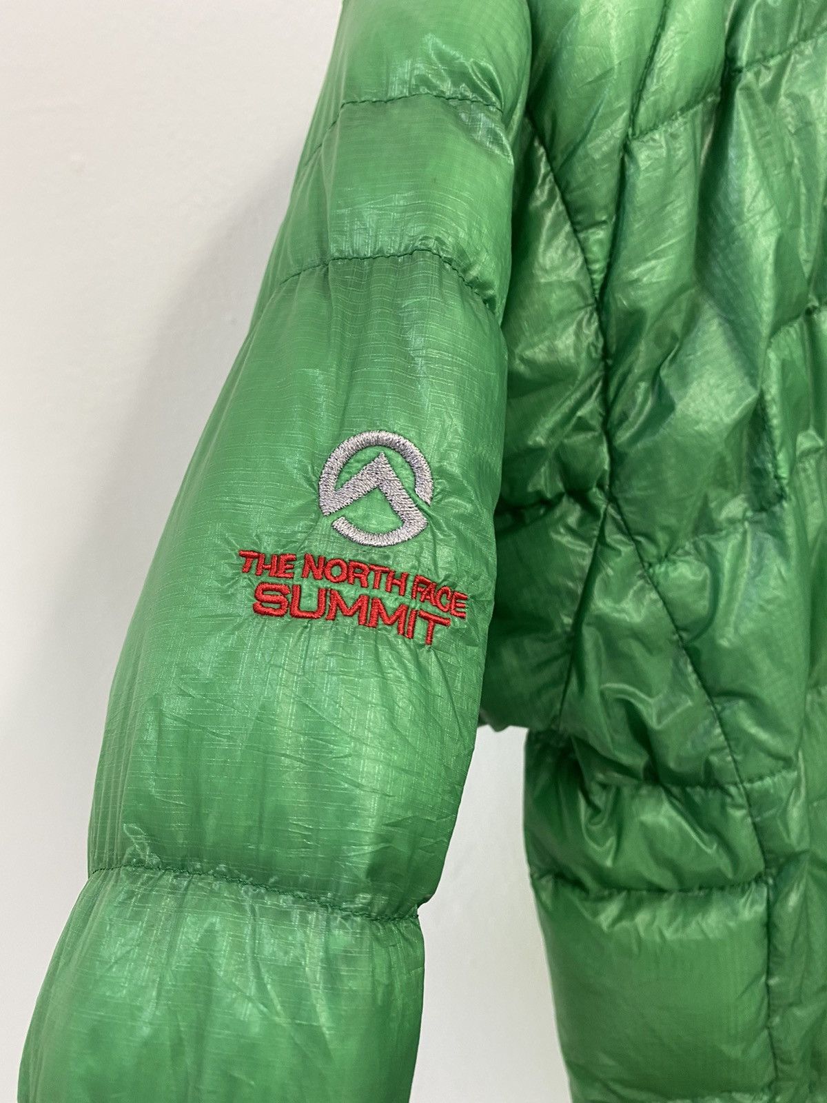 The North Face The North Face Light Puffer Jacket Summit Series nice Color Size US M / EU 48-50 / 2 - 7 Thumbnail