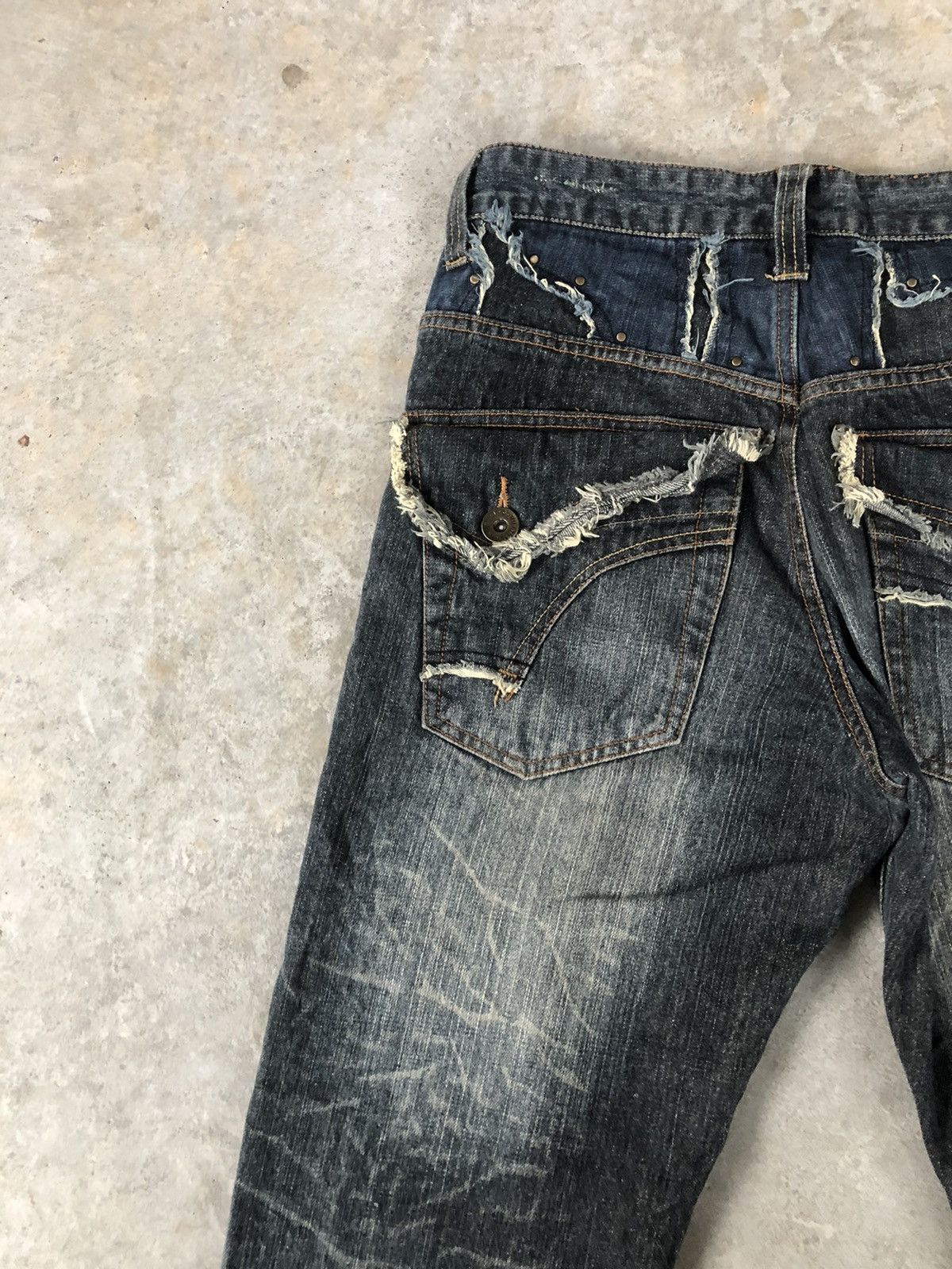 Who Decides War Japanese Gumu Distressed Jeans Patchwork Boro Style Size US 31 - 9 Thumbnail