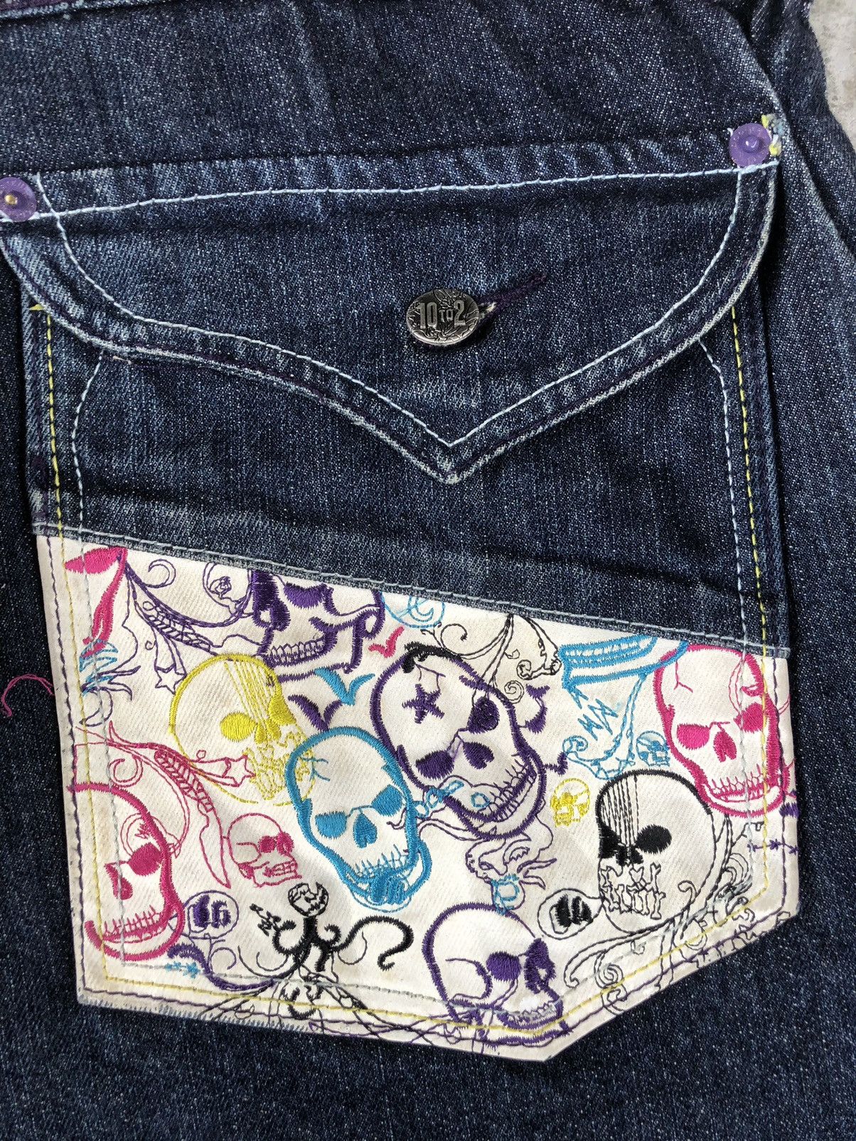 Artful Dodger Artful Dodger Skulls Embroidered Jeans Size US 37 - 13 Thumbnail