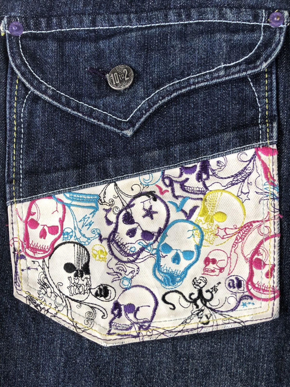 Artful Dodger Artful Dodger Skulls Embroidered Jeans Size US 37 - 14 Thumbnail