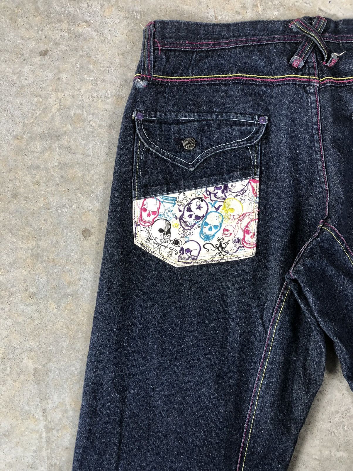 Artful Dodger Artful Dodger Skulls Embroidered Jeans Size US 37 - 9 Thumbnail