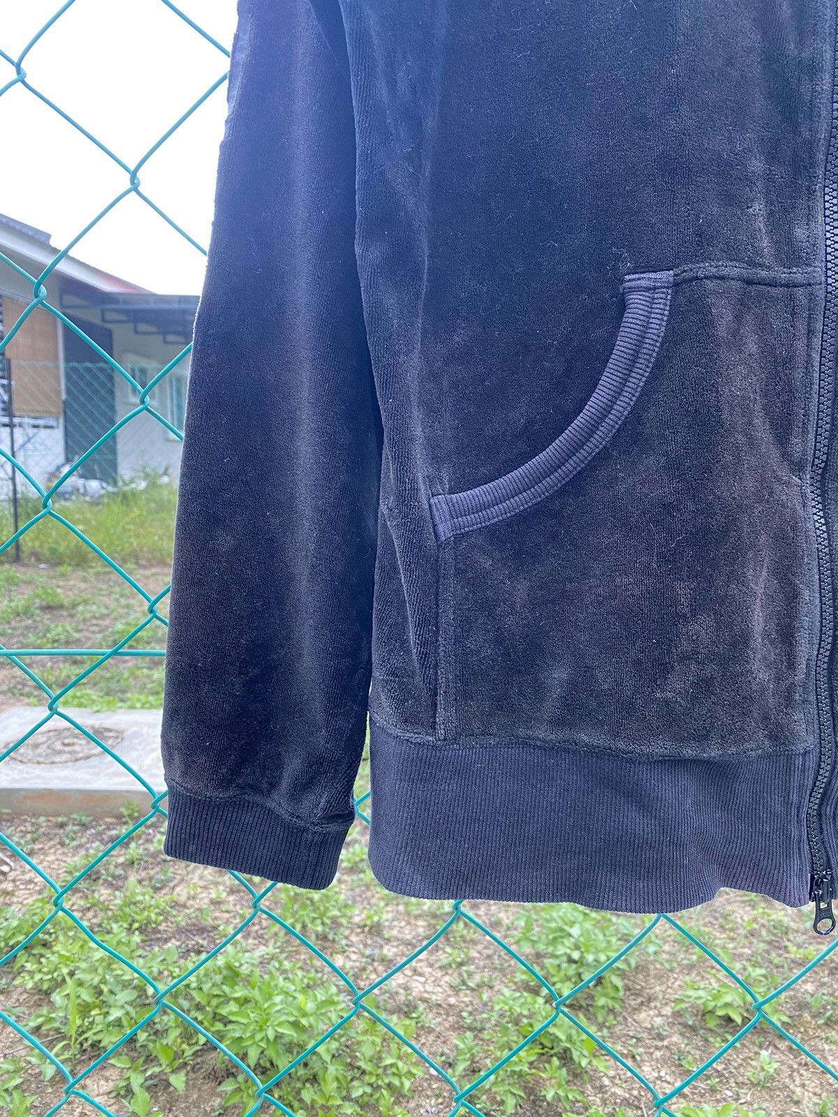 Japanese Brand 24 Karat Spellout Fullzipper Velvet Hoodies Size US M / EU 48-50 / 2 - 5 Thumbnail