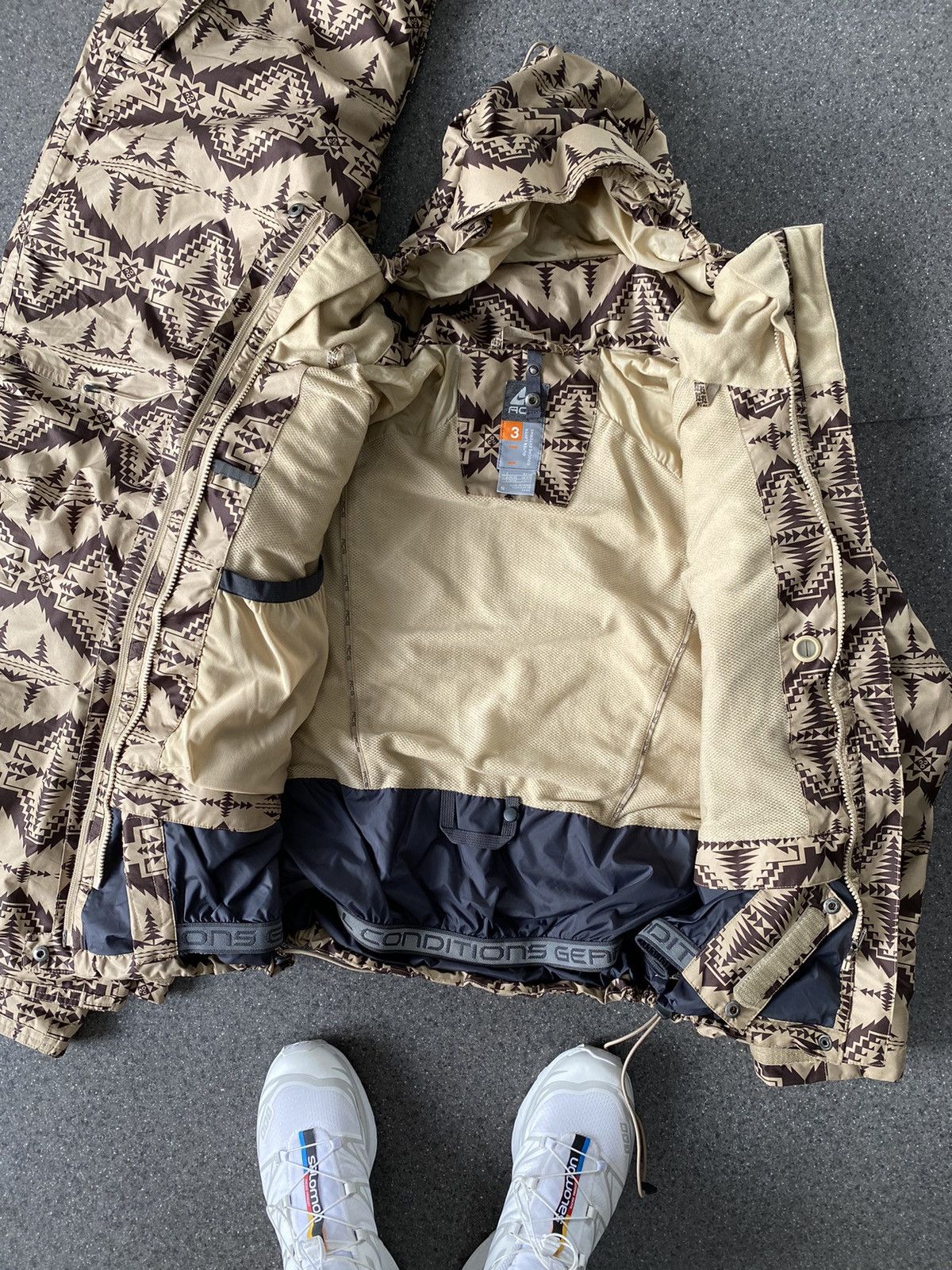 Nike ACG × Vintage Rare Vintage Nike ACG Aztec Print Ski Suit S-Size Size S / US 4 / IT 40 - 5 Thumbnail