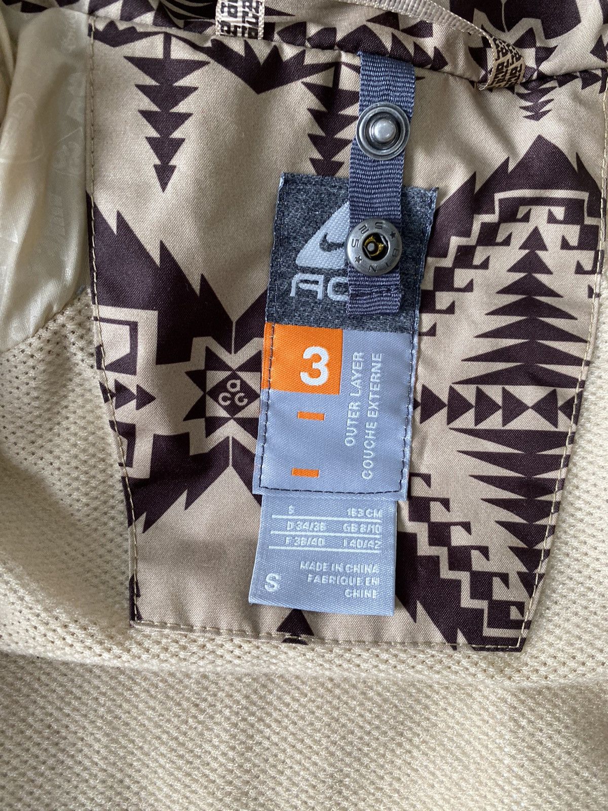 Nike ACG × Vintage Rare Vintage Nike ACG Aztec Print Ski Suit S-Size Size S / US 4 / IT 40 - 6 Thumbnail