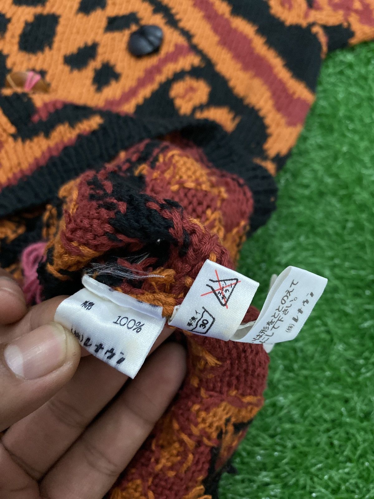 Designer × Japanese Brand × Vintage ADRIENNE VITTADINI KNITWEAR BUTTON DESIGN Size US M / EU 48-50 / 2 - 9 Thumbnail