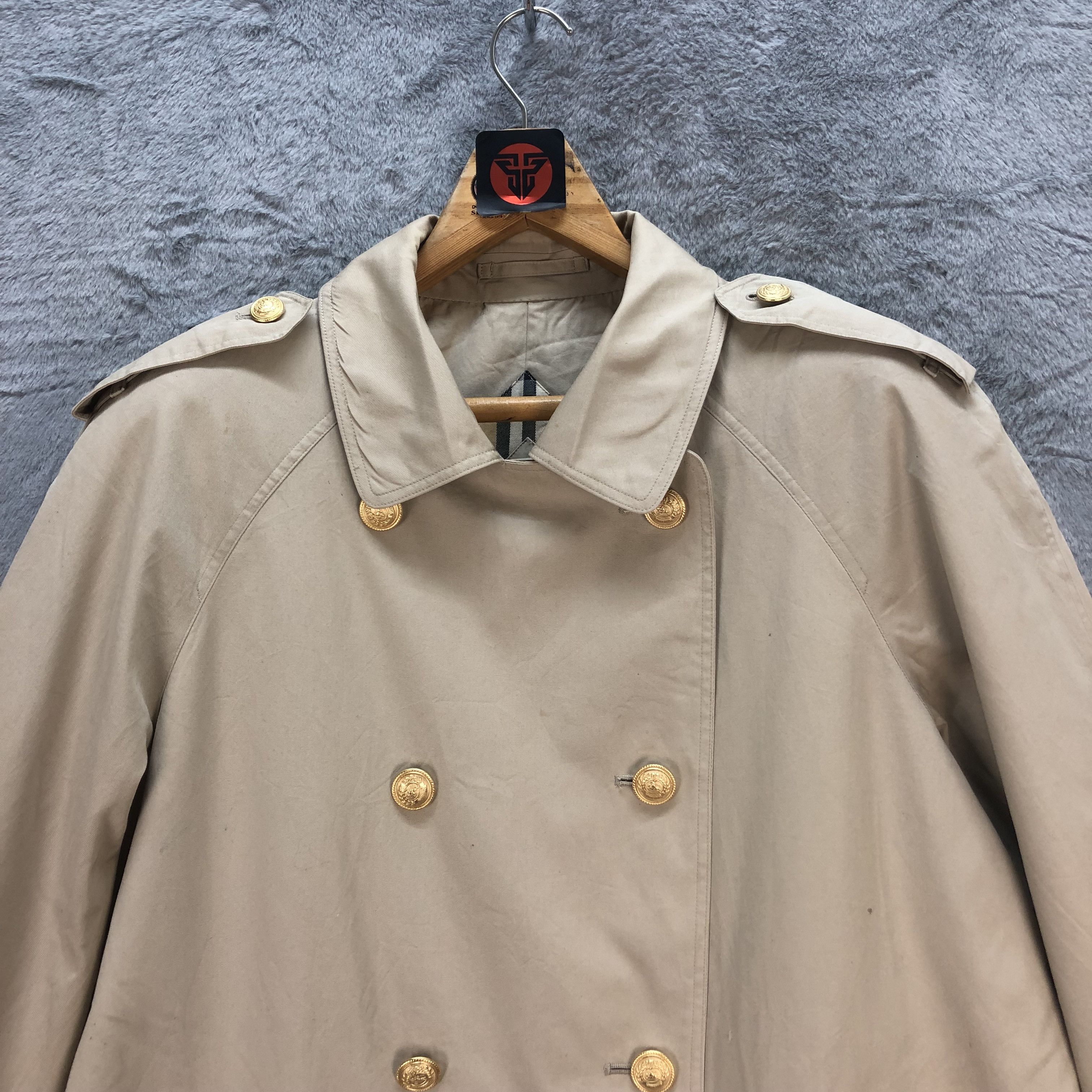 Burberry BURBERRYS DOUBLE BREASTED TRENCH COAT #6728-83 Size US M / EU 48-50 / 2 - 3 Thumbnail