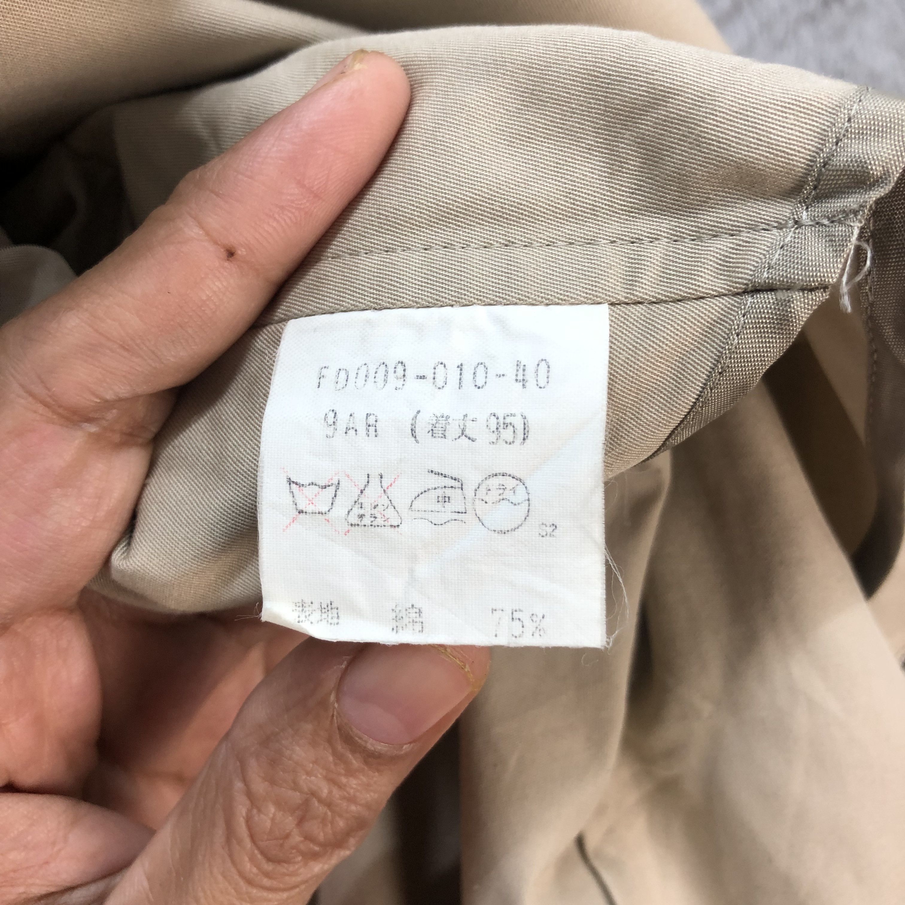 Burberry BURBERRYS DOUBLE BREASTED TRENCH COAT #6728-83 Size US M / EU 48-50 / 2 - 11 Thumbnail