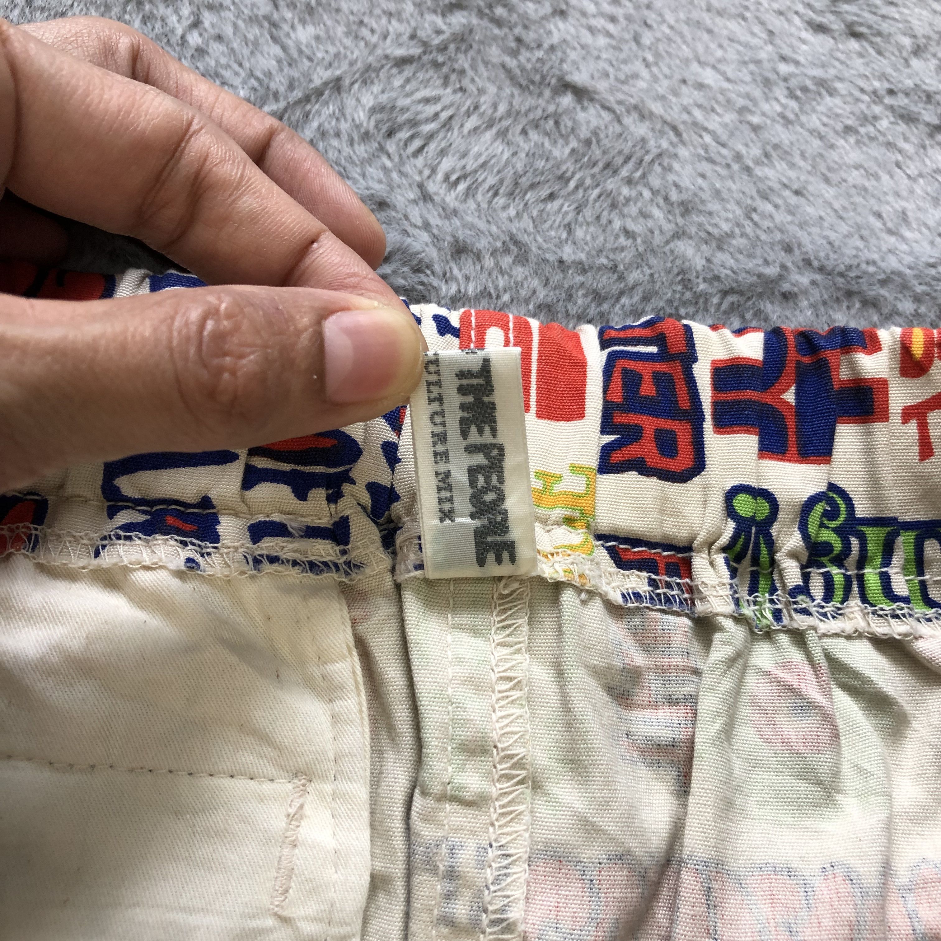 Japanese Brand POWER TO THE PEOPLE GLOBAL CULTURE MIX MINI SKIRTS #6747-84 Size 30" / US 8 / IT 44 - 8 Thumbnail