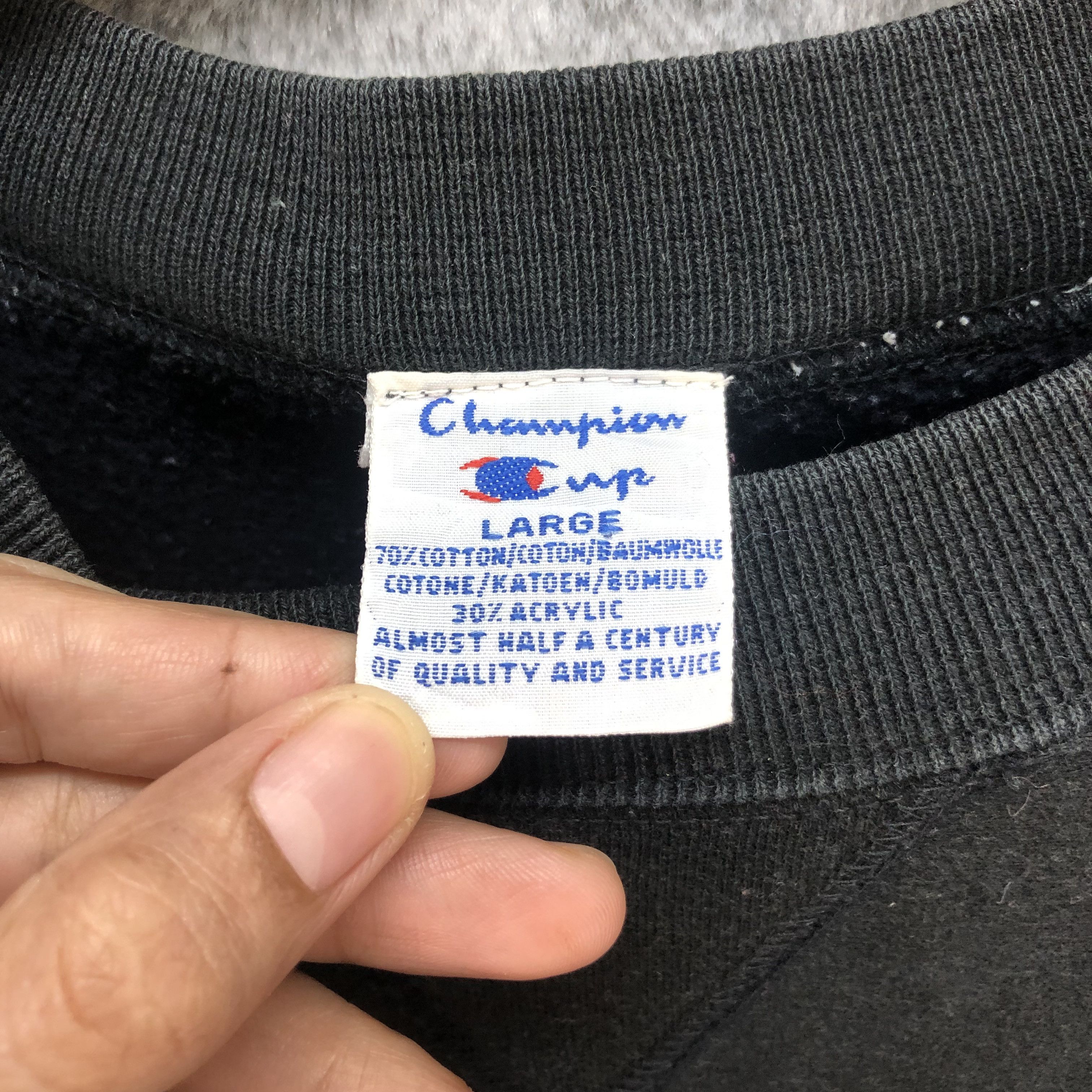 Champion RARE🔥 CHAMPION CUP BIG LOGO SWEATSHIRTS #6757-84 Size US L / EU 52-54 / 3 - 8 Thumbnail